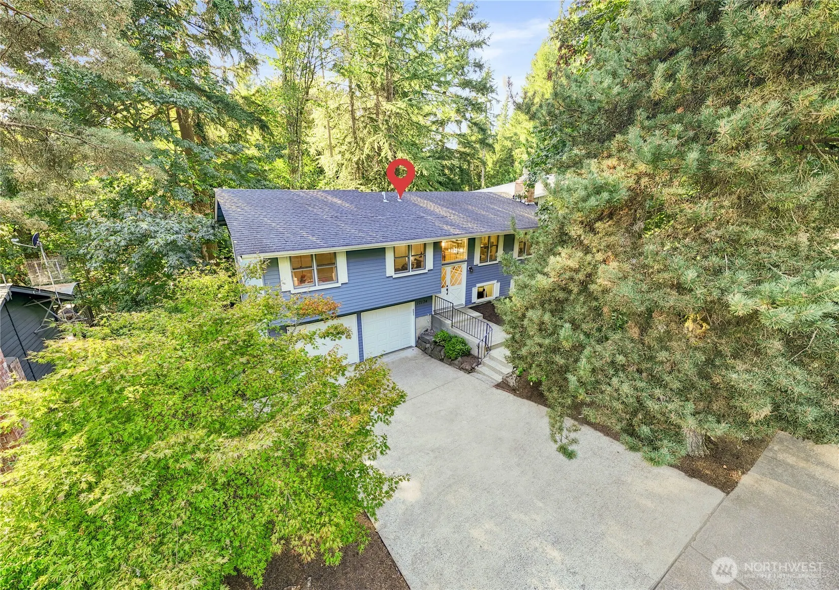 17134 NE 84th Street , Redmond, WA 98052-3972