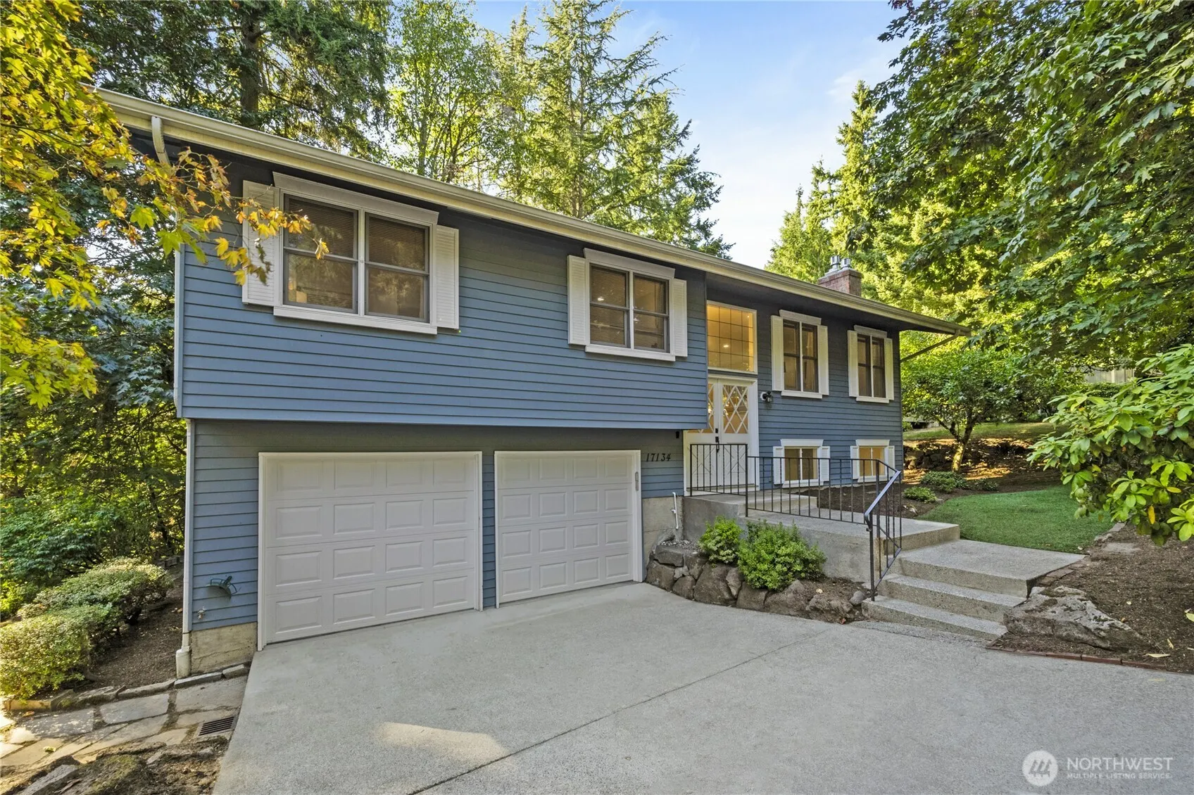 17134 NE 84th Street , Redmond, WA 98052-3972