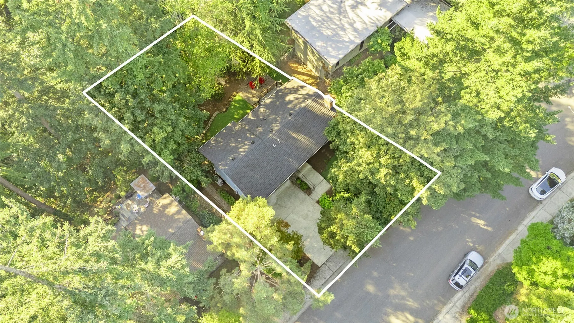 17134 NE 84th Street , Redmond, WA 98052-3972