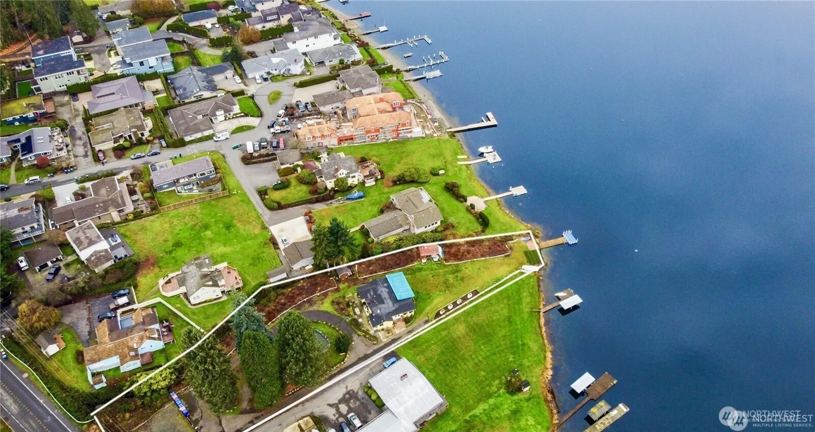 5104 NW Sammamish Road , Issaquah, WA 98027