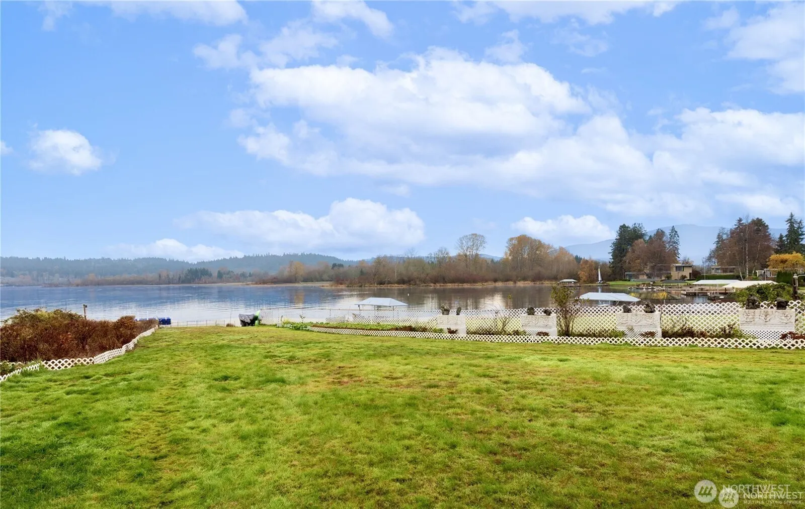 5104 NW Sammamish Road , Issaquah, WA 98027