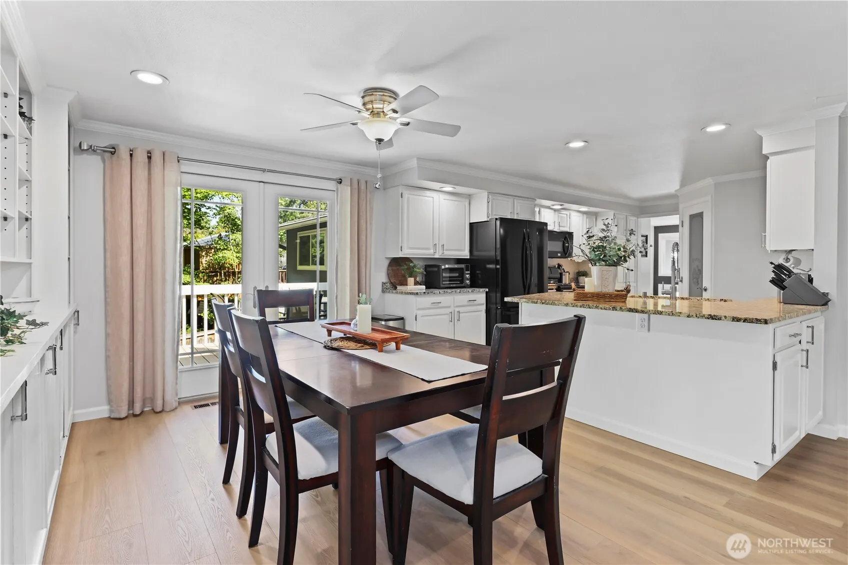 10417 165th Place NE, Redmond, WA 98052