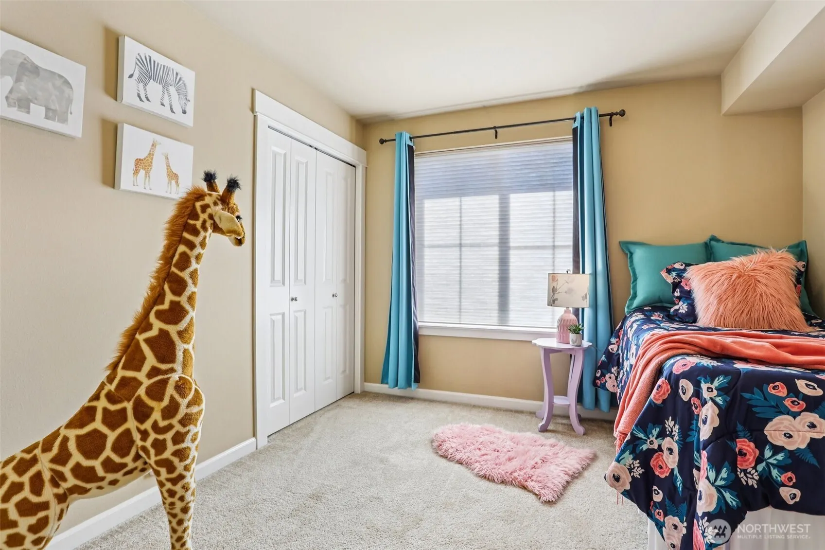 862 3rd Avenue NE, Issaquah, WA 98029
