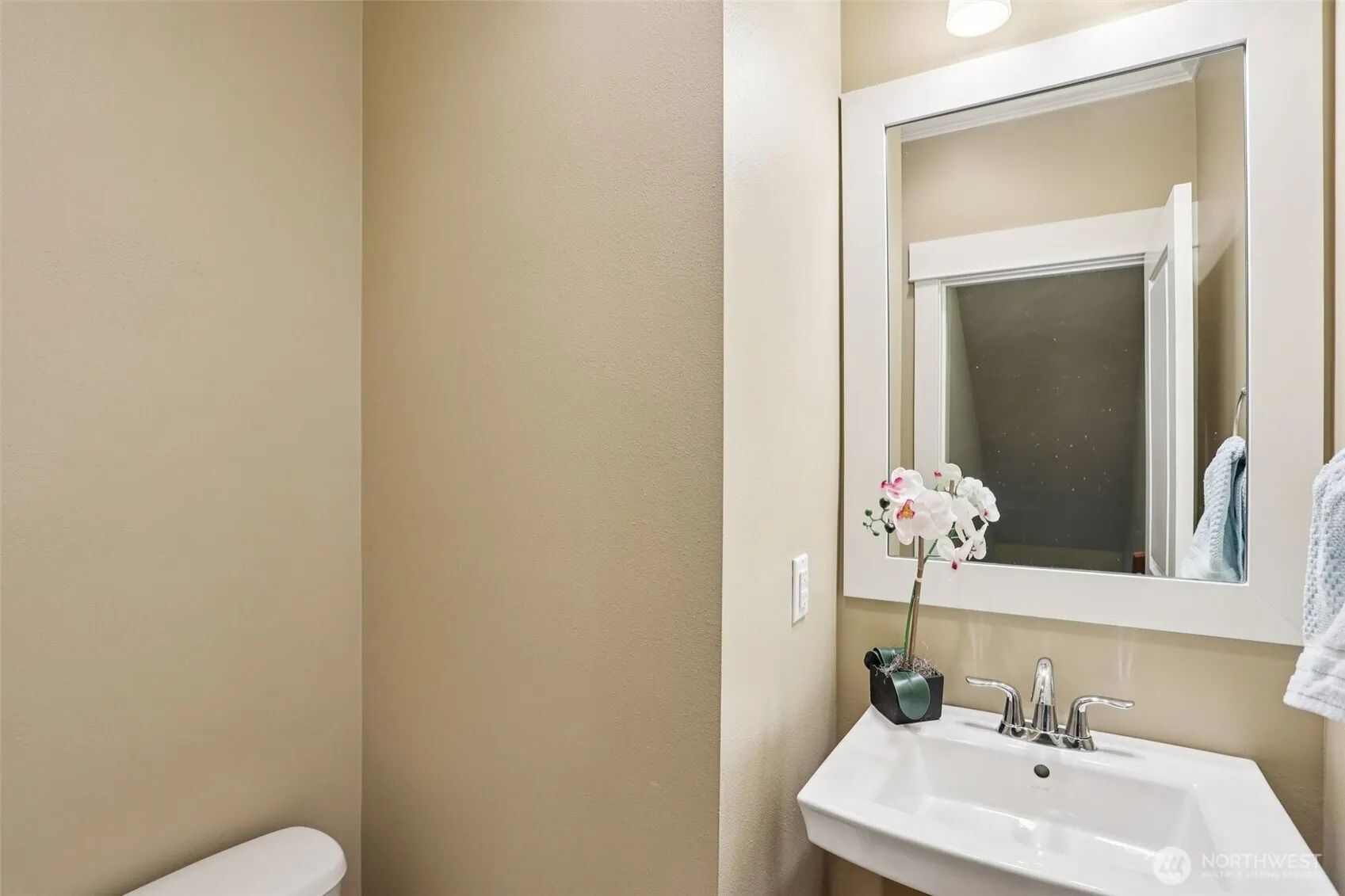 862 3rd Avenue NE, Issaquah, WA 98029