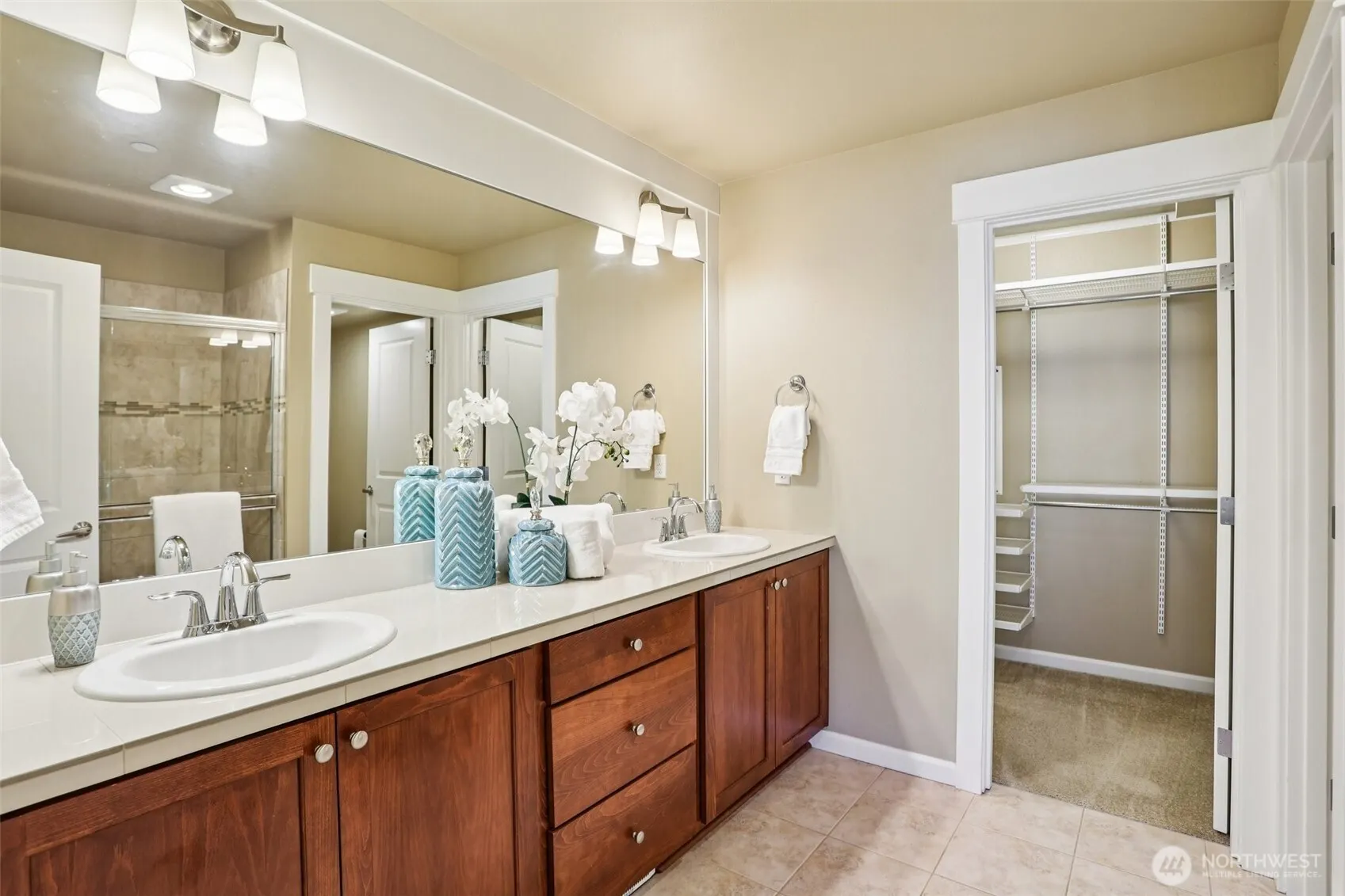 862 3rd Avenue NE, Issaquah, WA 98029