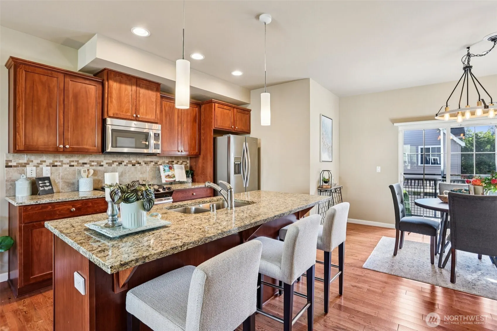 862 3rd Avenue NE, Issaquah, WA 98029