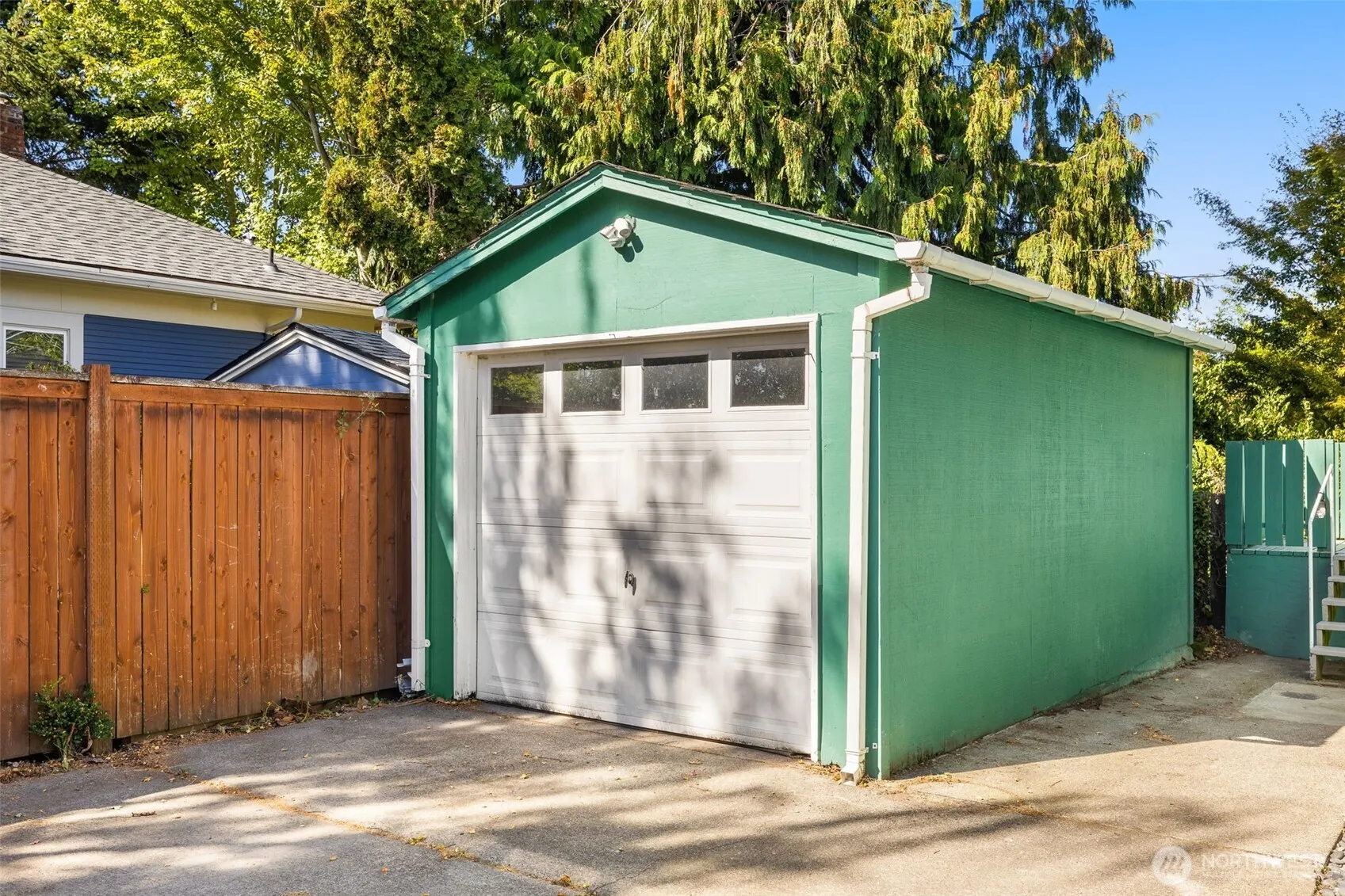 4208 S Genesee Street , Seattle, WA 98118