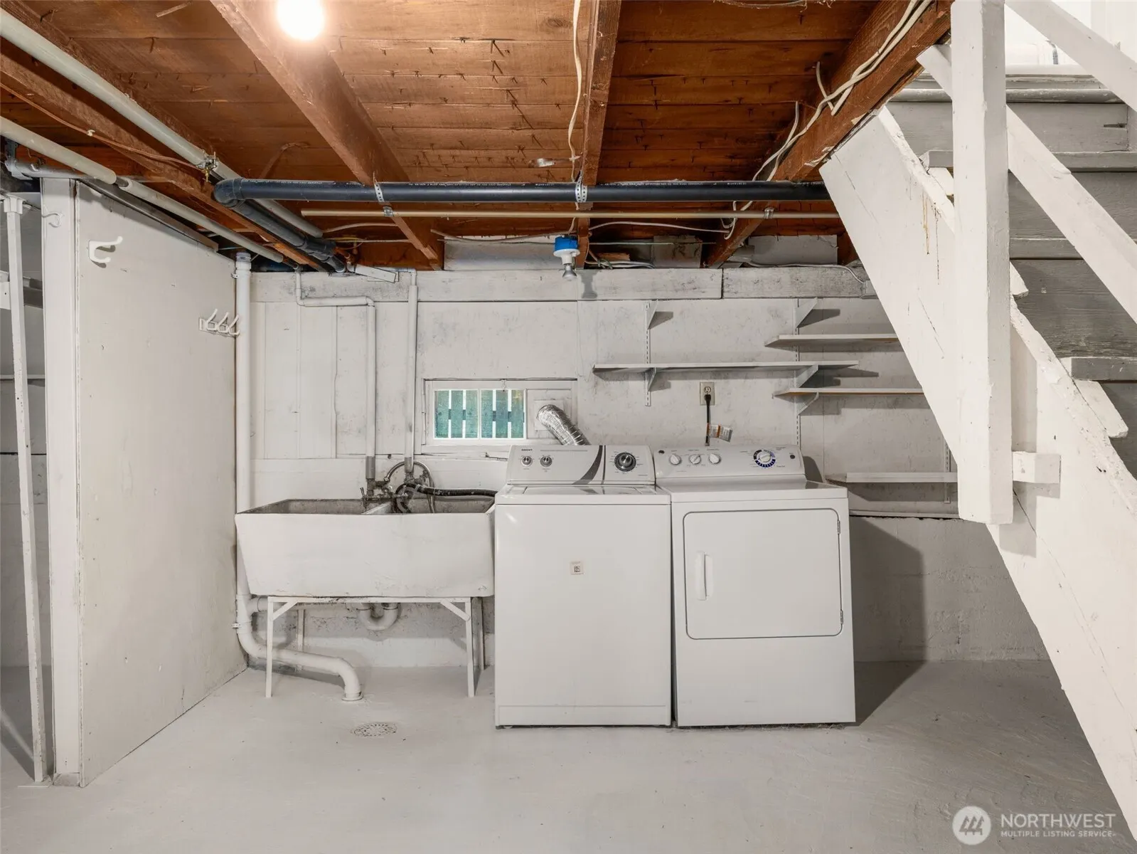 9046 9th Avenue SW, Seattle, WA 98106