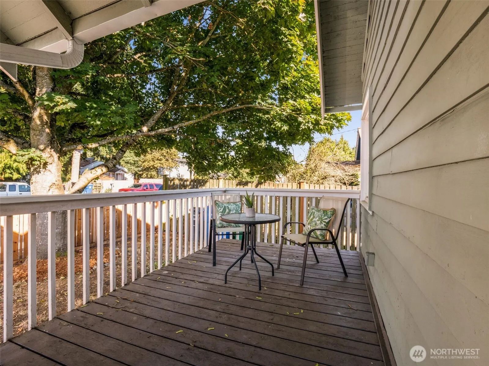9046 9th Avenue SW, Seattle, WA 98106