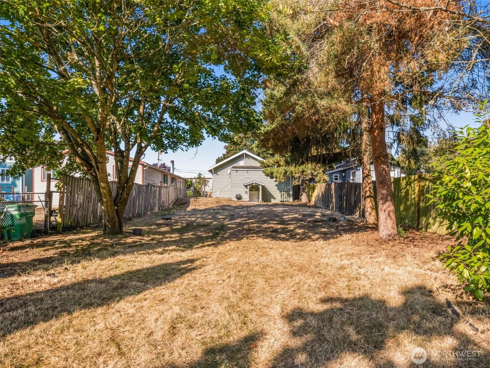9046 9th Avenue SW, Seattle, WA 98106