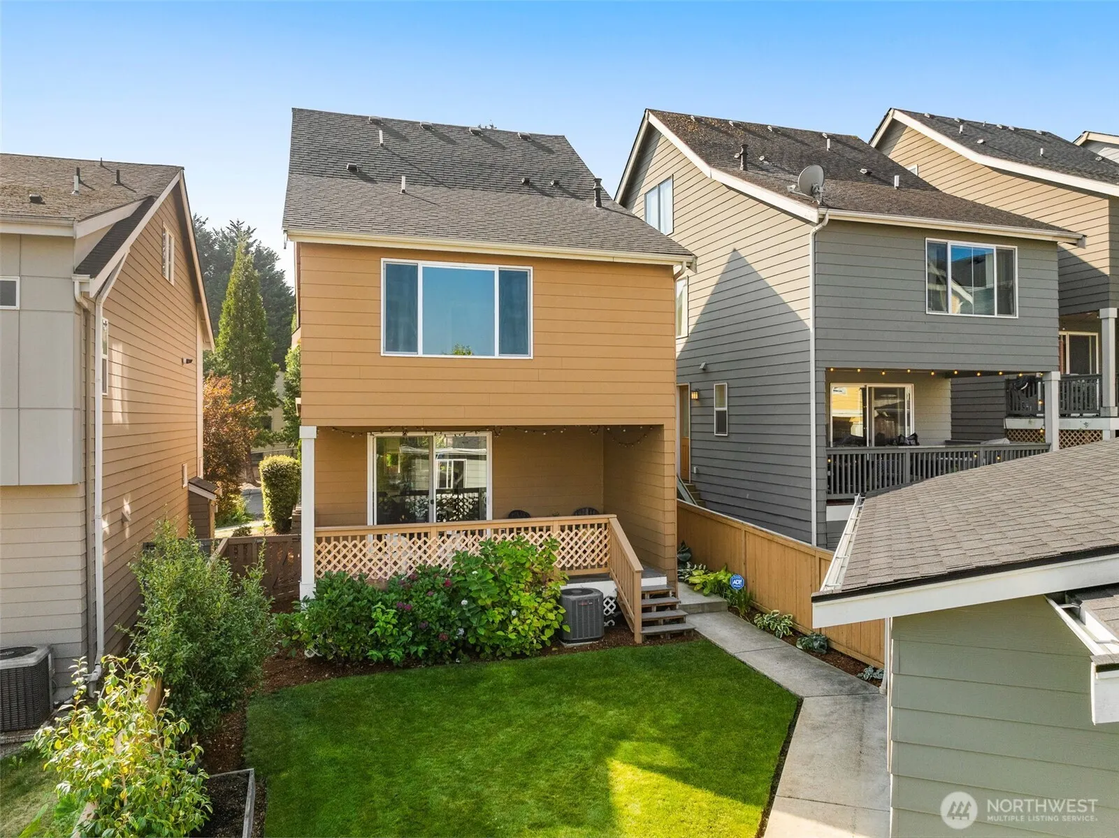 3012 SW Holly Street , Seattle, WA 98126