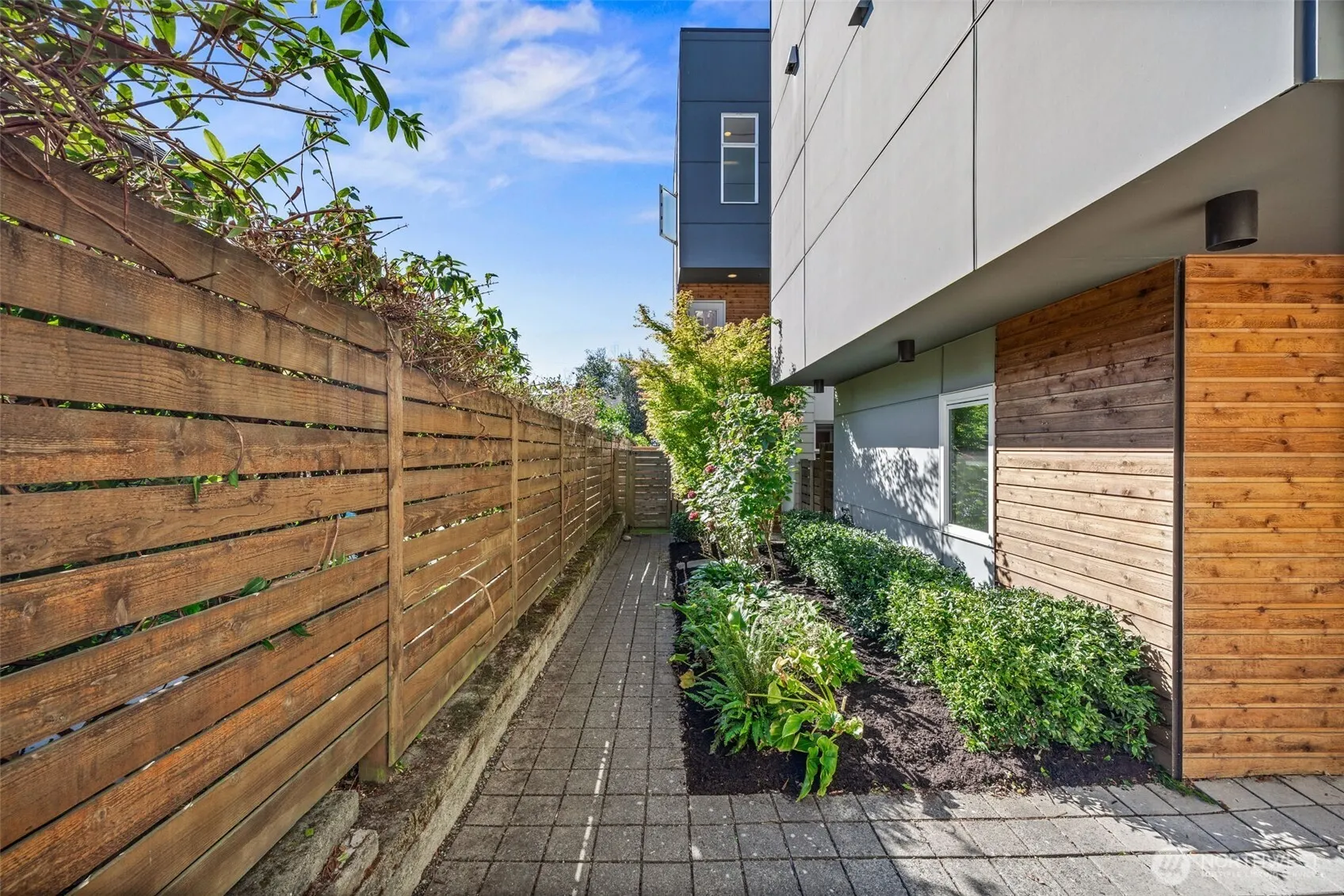 2245 NW 64th Street , Seattle, WA 98107