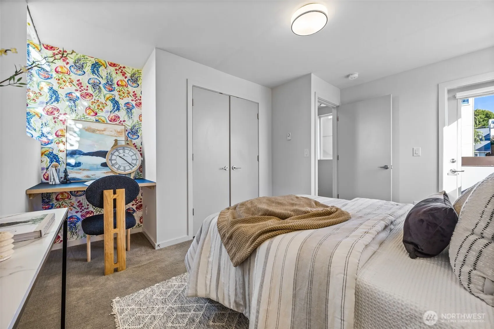 2245 NW 64th Street , Seattle, WA 98107