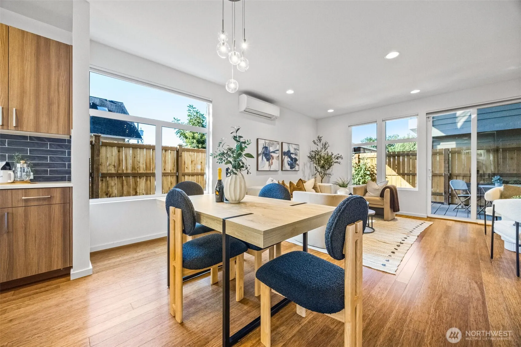 2245 NW 64th Street , Seattle, WA 98107