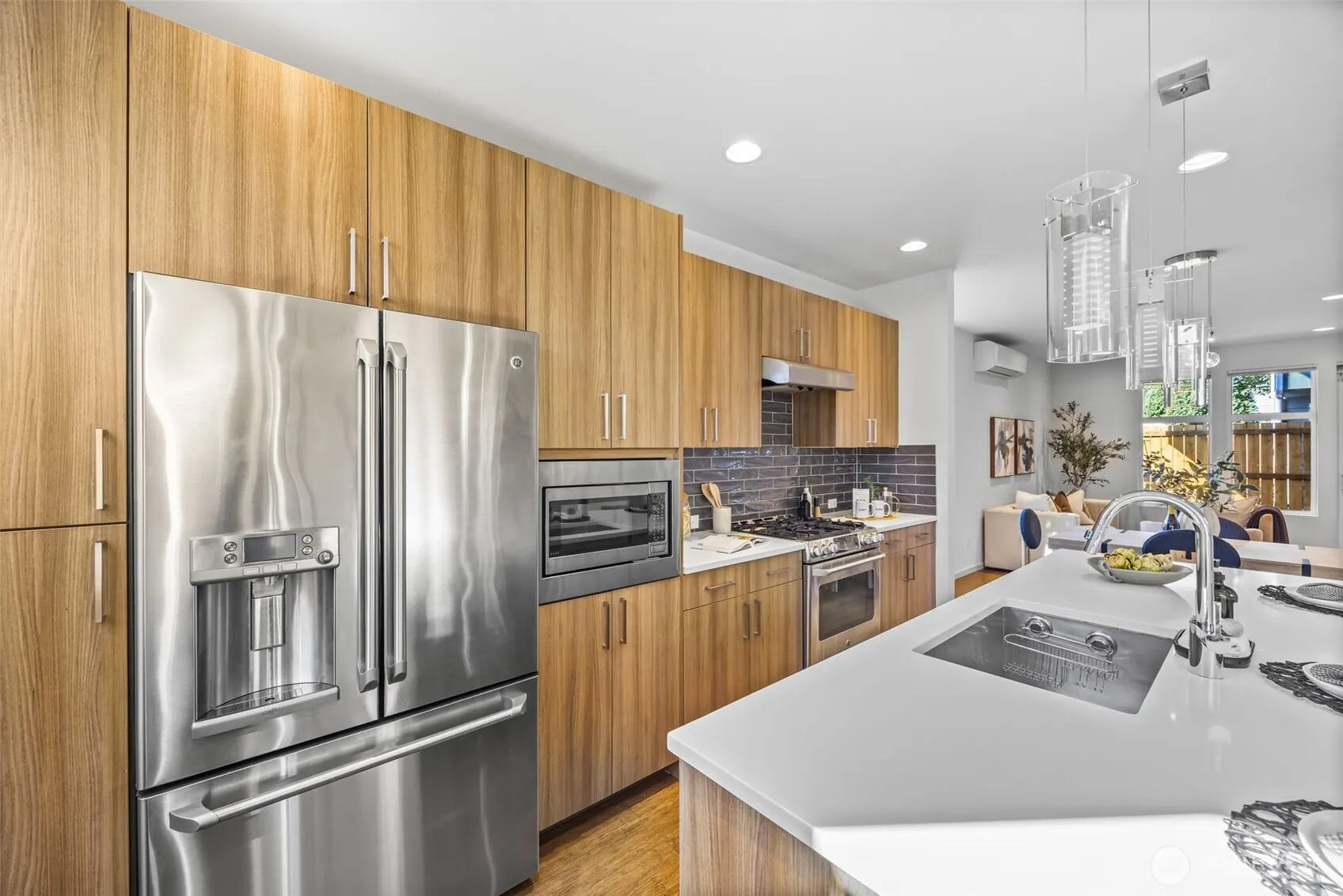 2245 NW 64th Street , Seattle, WA 98107