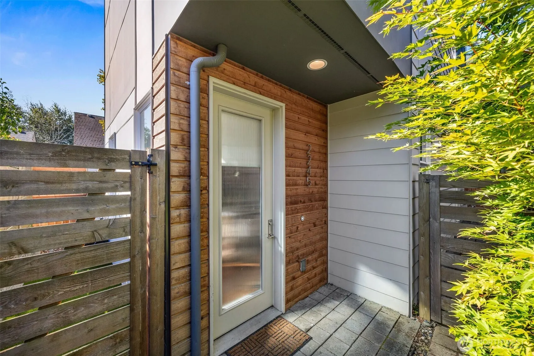 2245 NW 64th Street , Seattle, WA 98107
