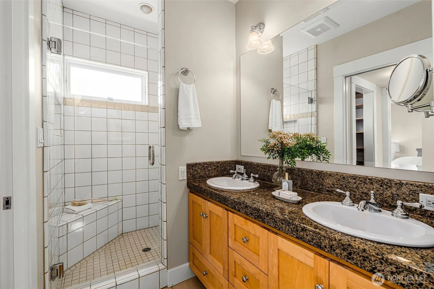 1819 2nd Avenue N, Seattle, WA 98109