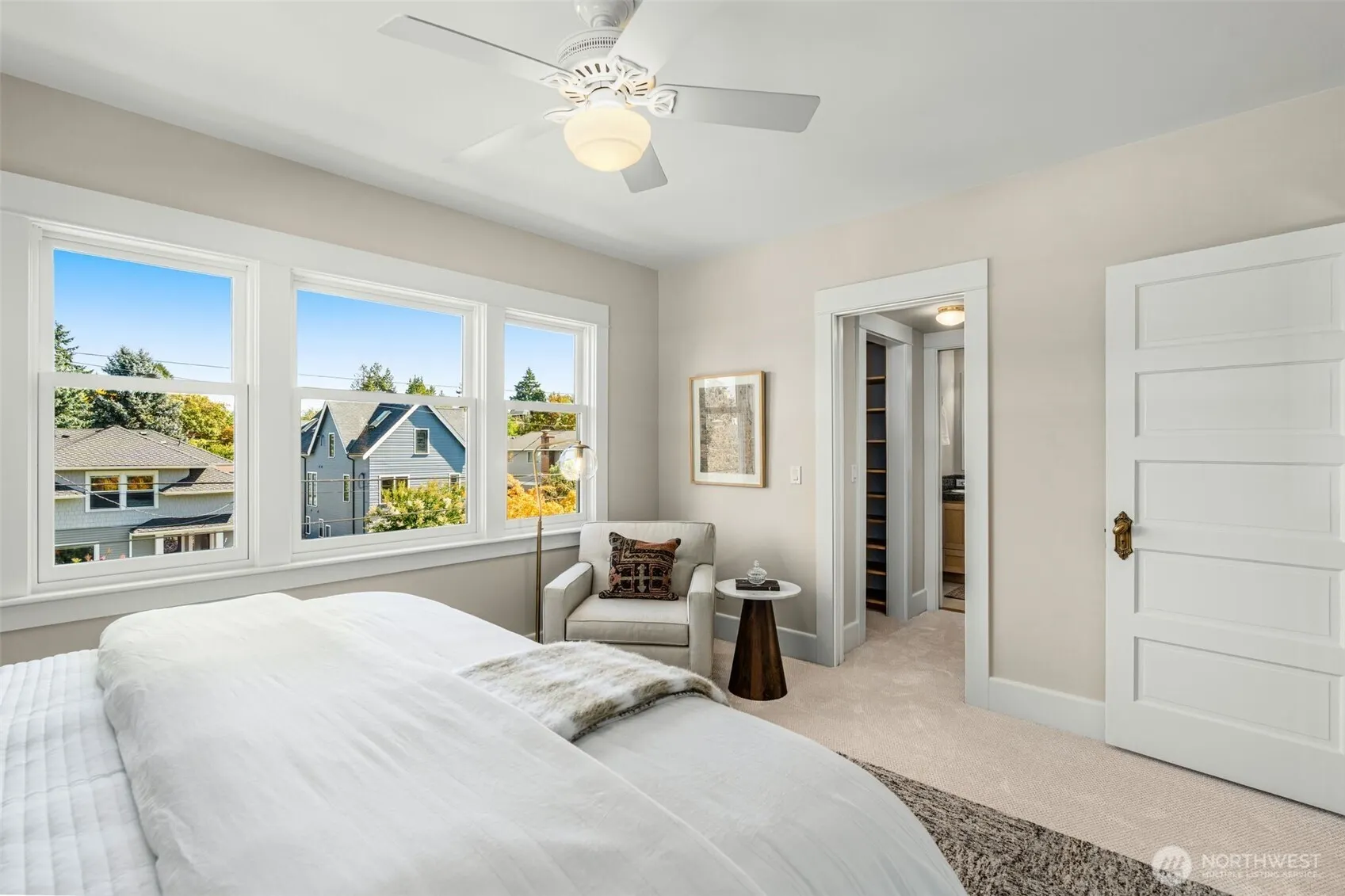 1819 2nd Avenue N, Seattle, WA 98109