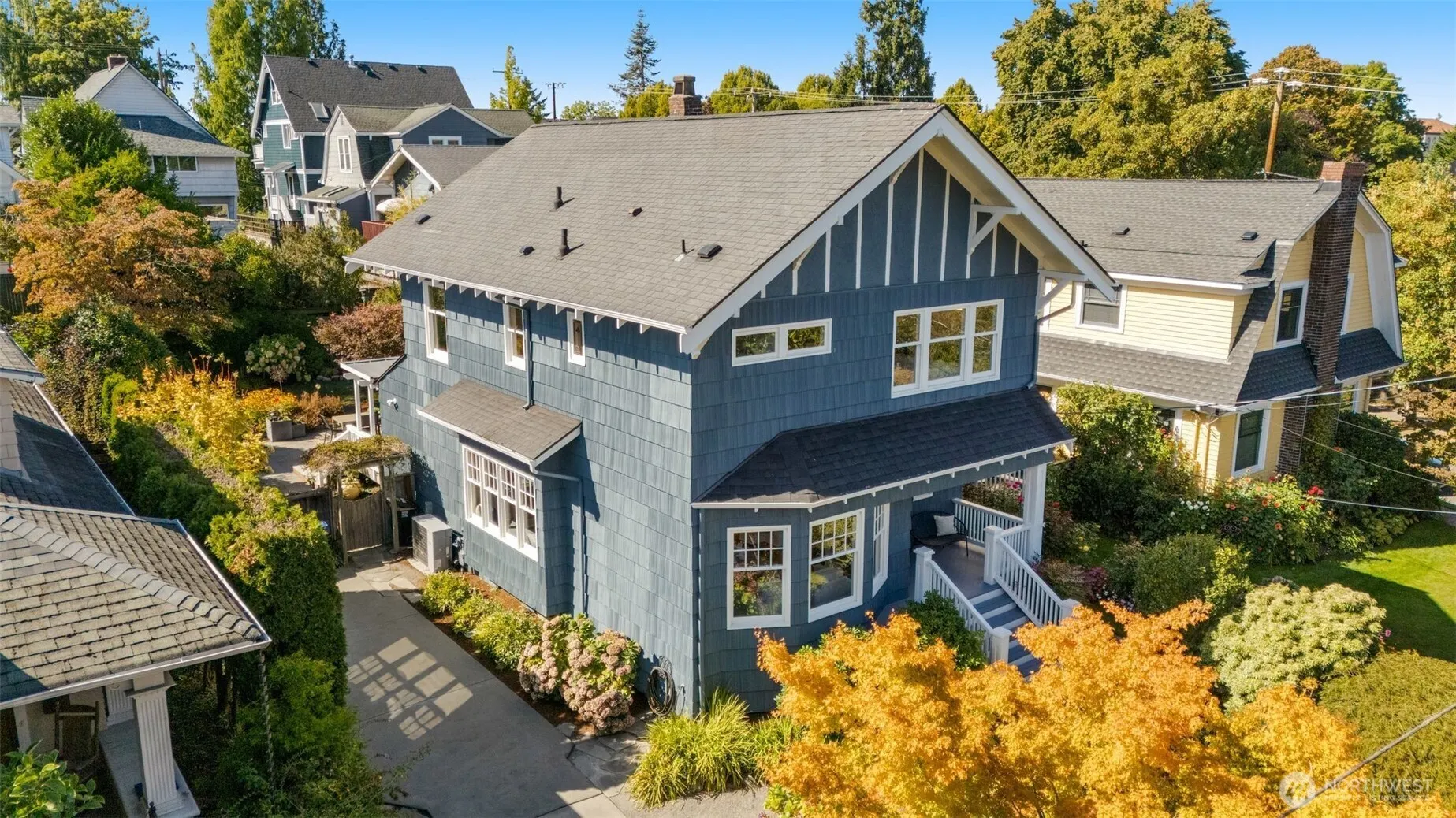 1819 2nd Avenue N, Seattle, WA 98109
