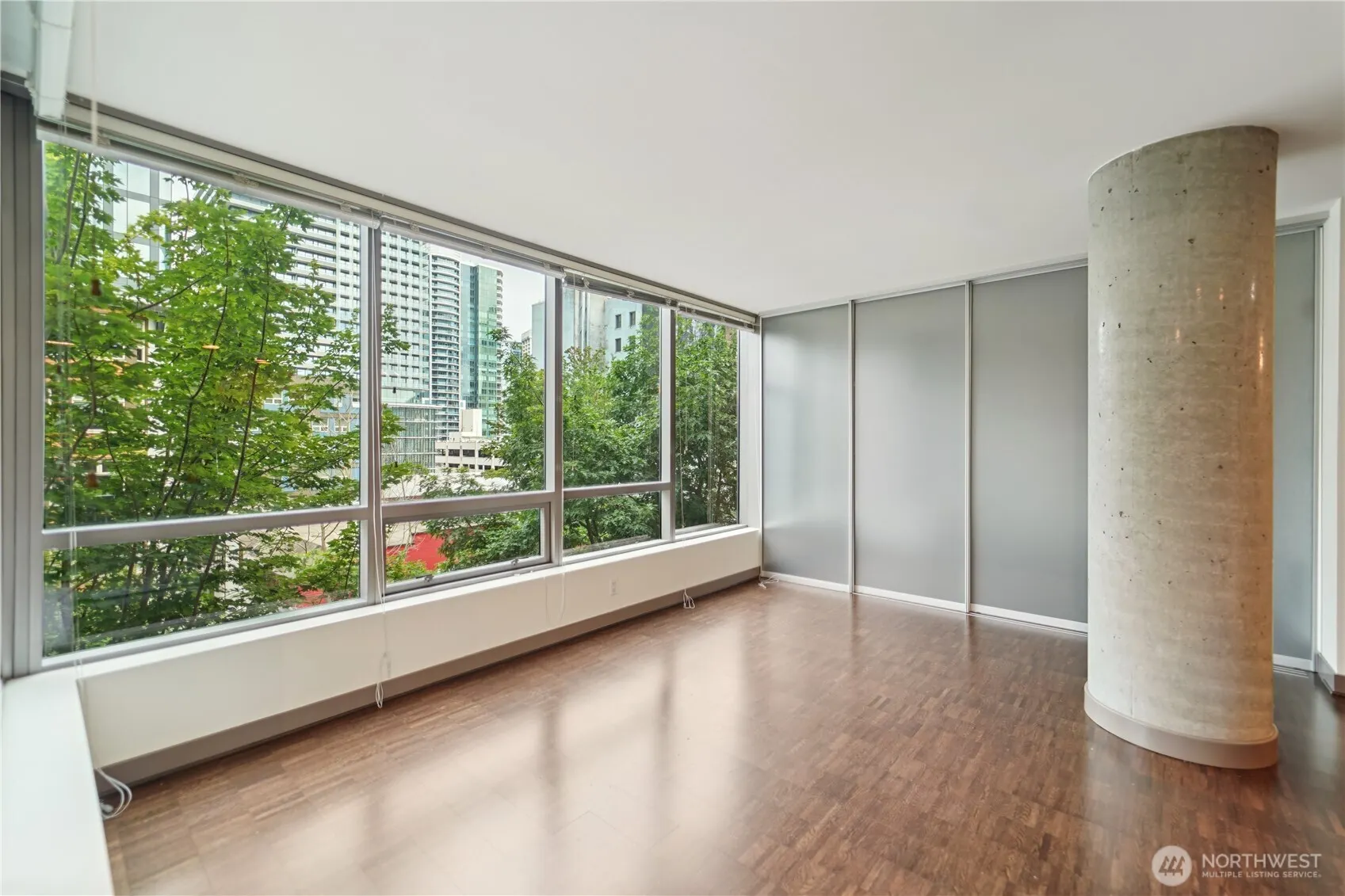 2033 2nd Avenue #400, Seattle, WA 98121