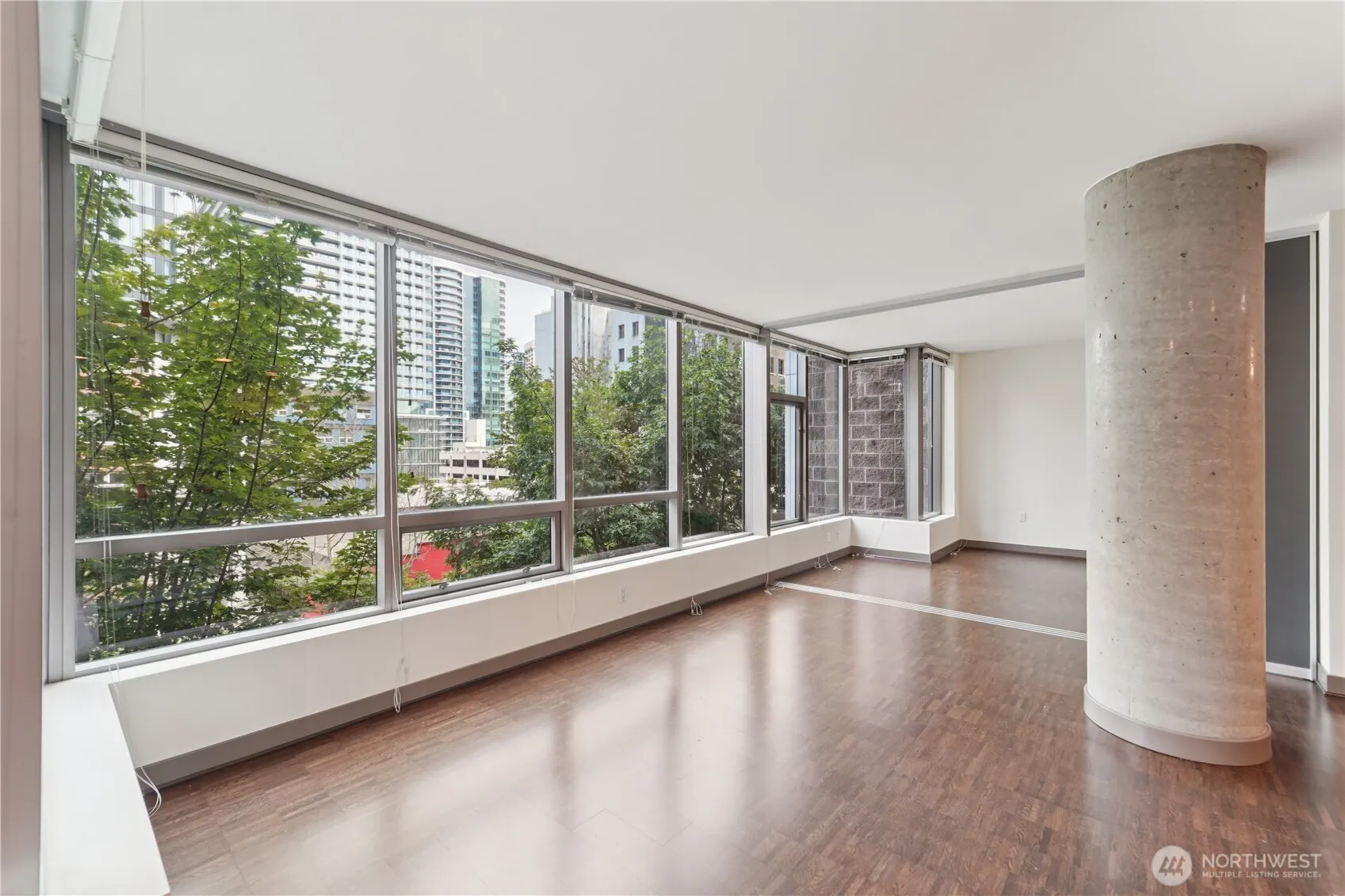 2033 2nd Avenue #400, Seattle, WA 98121