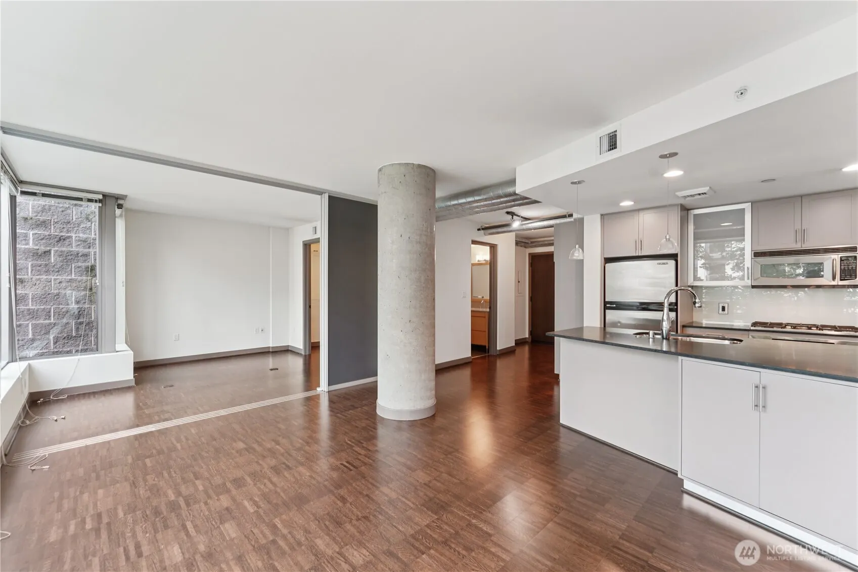 2033 2nd Avenue #400, Seattle, WA 98121