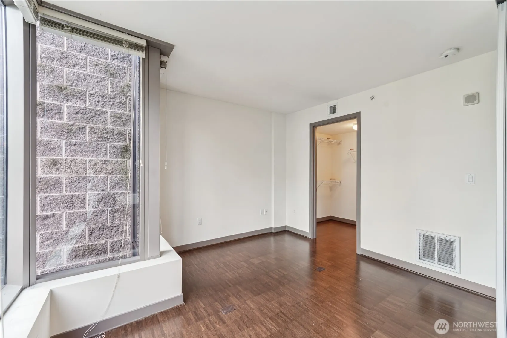2033 2nd Avenue #400, Seattle, WA 98121