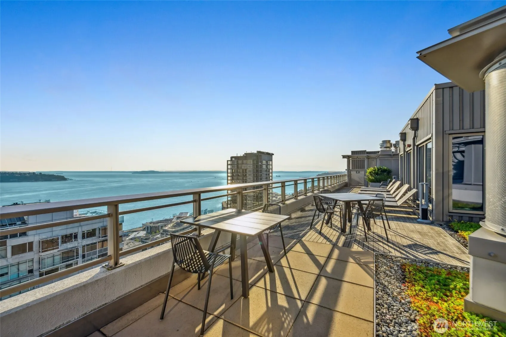 2033 2nd Avenue #400, Seattle, WA 98121