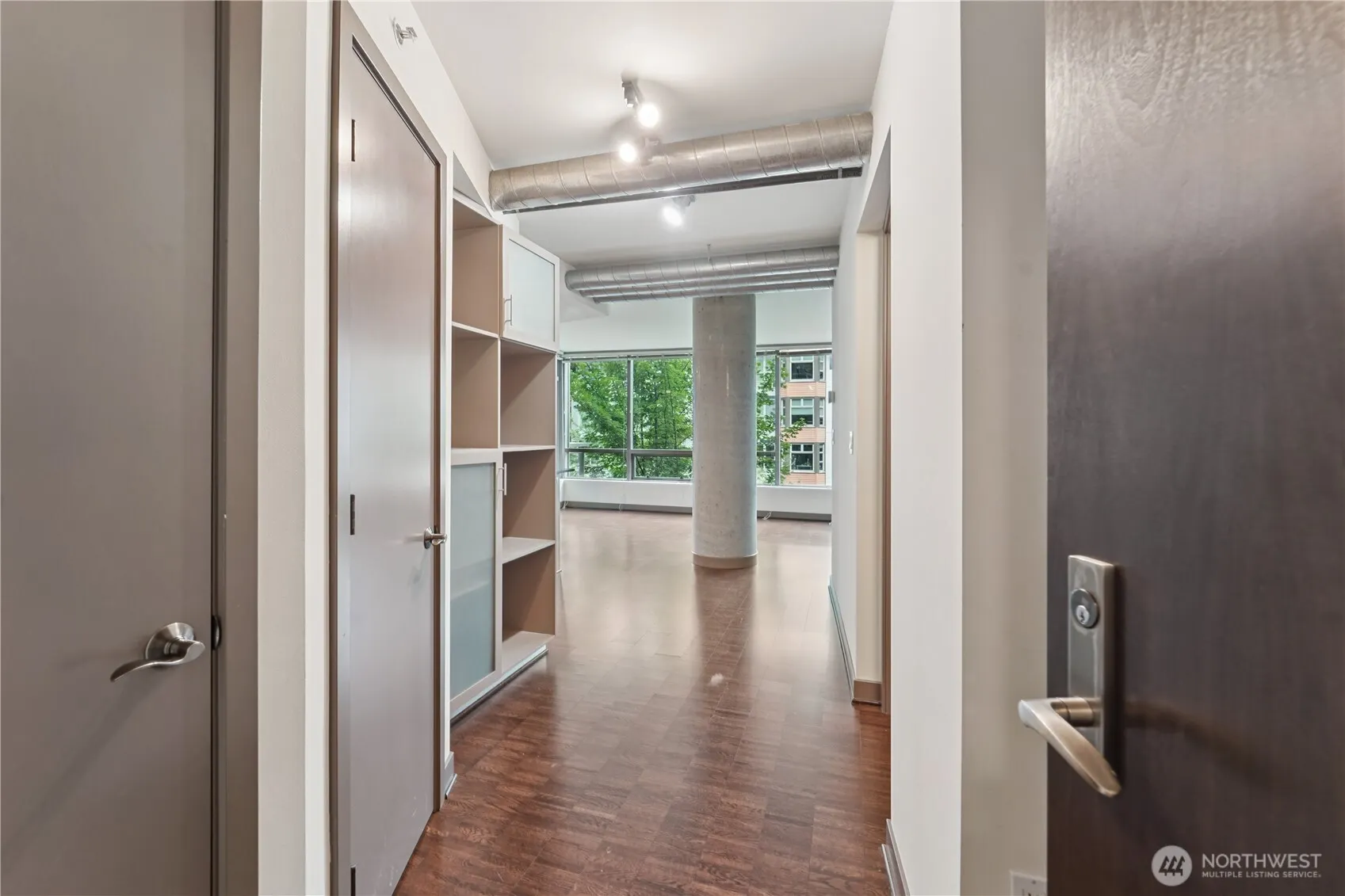 2033 2nd Avenue #400, Seattle, WA 98121