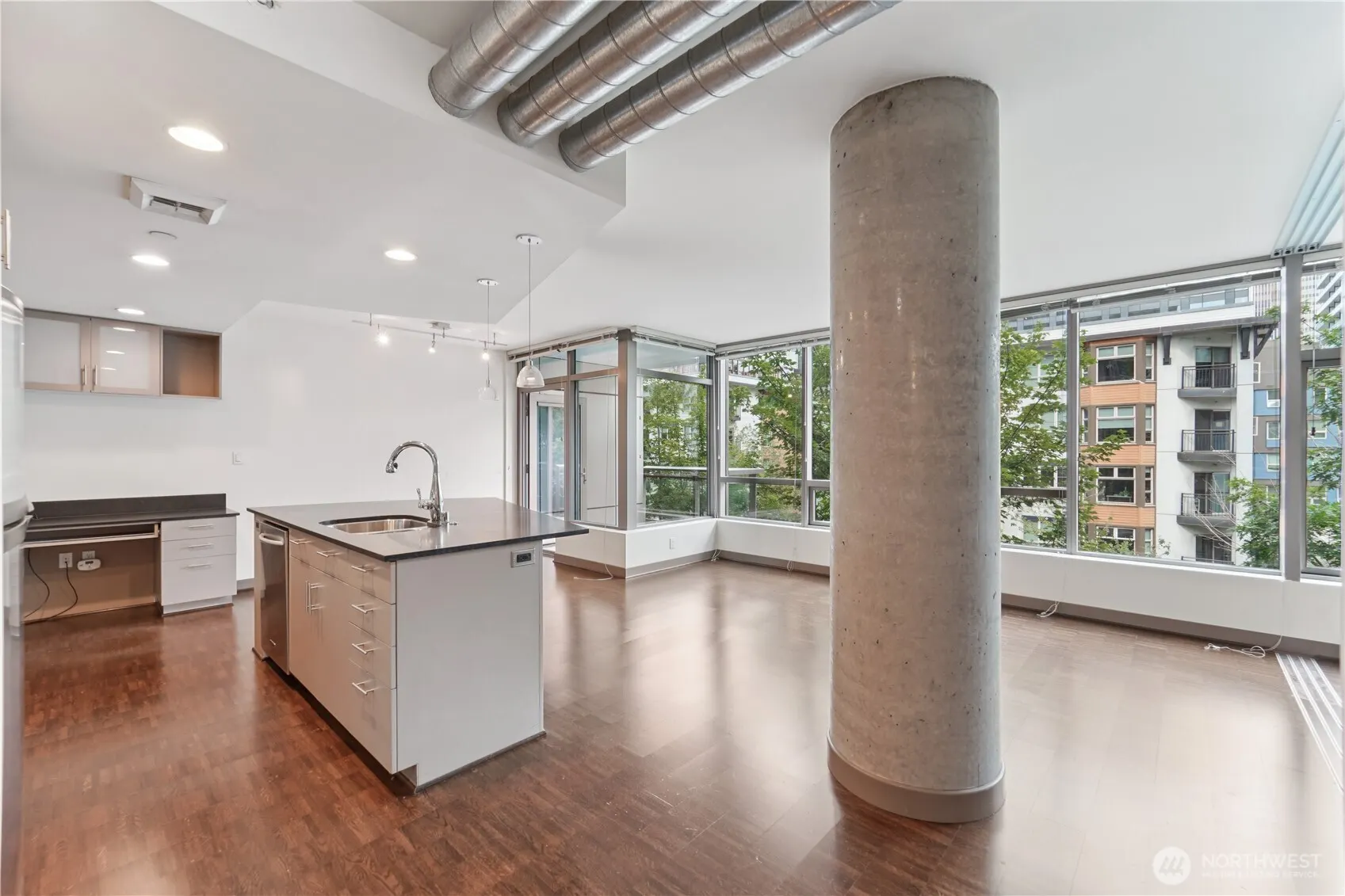 2033 2nd Avenue #400, Seattle, WA 98121