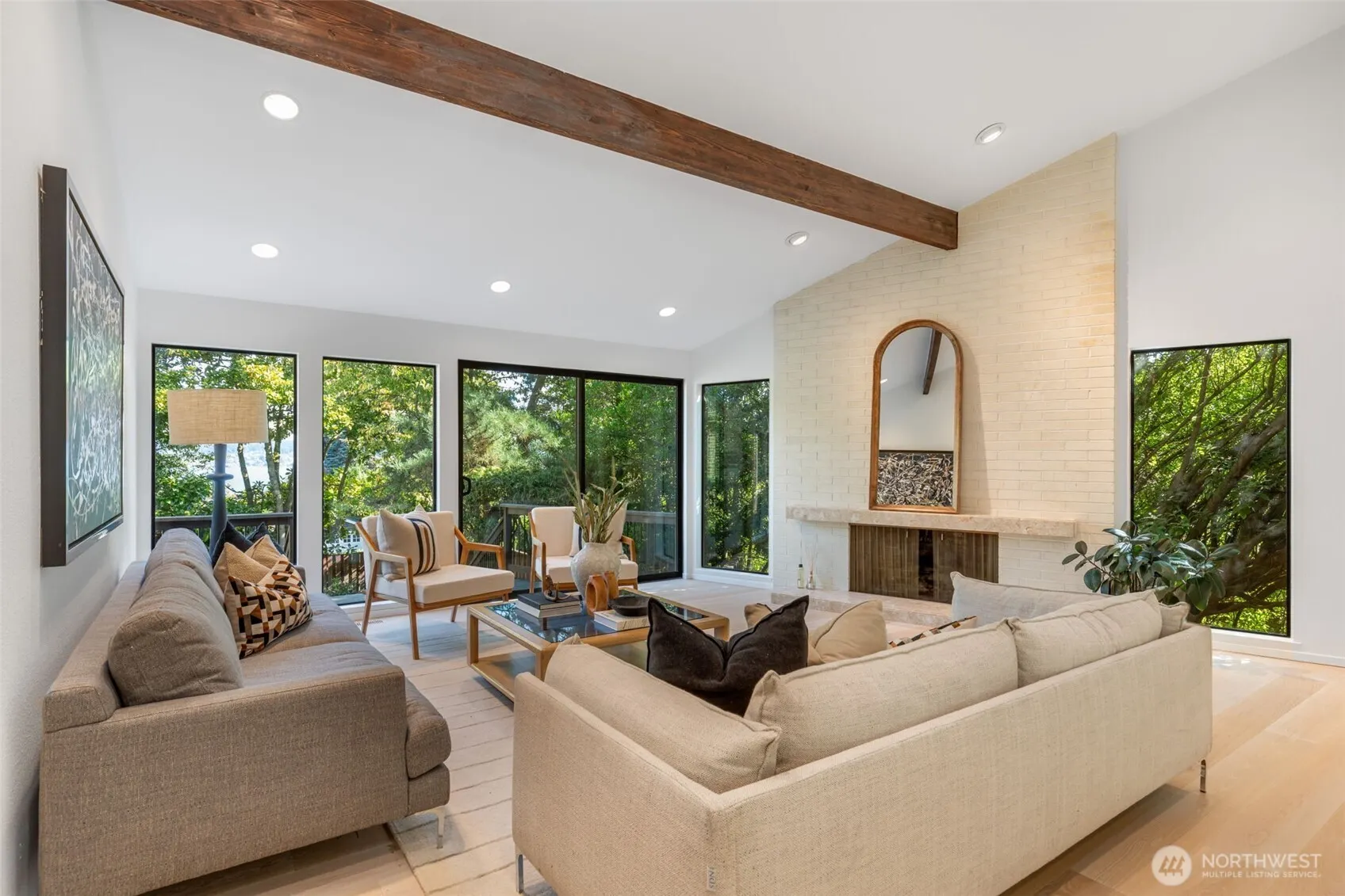 6667 NE Windermere Road , Seattle, WA 98115