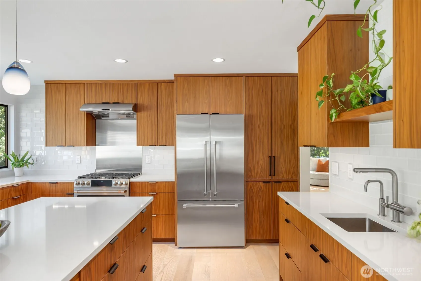 6667 NE Windermere Road , Seattle, WA 98115