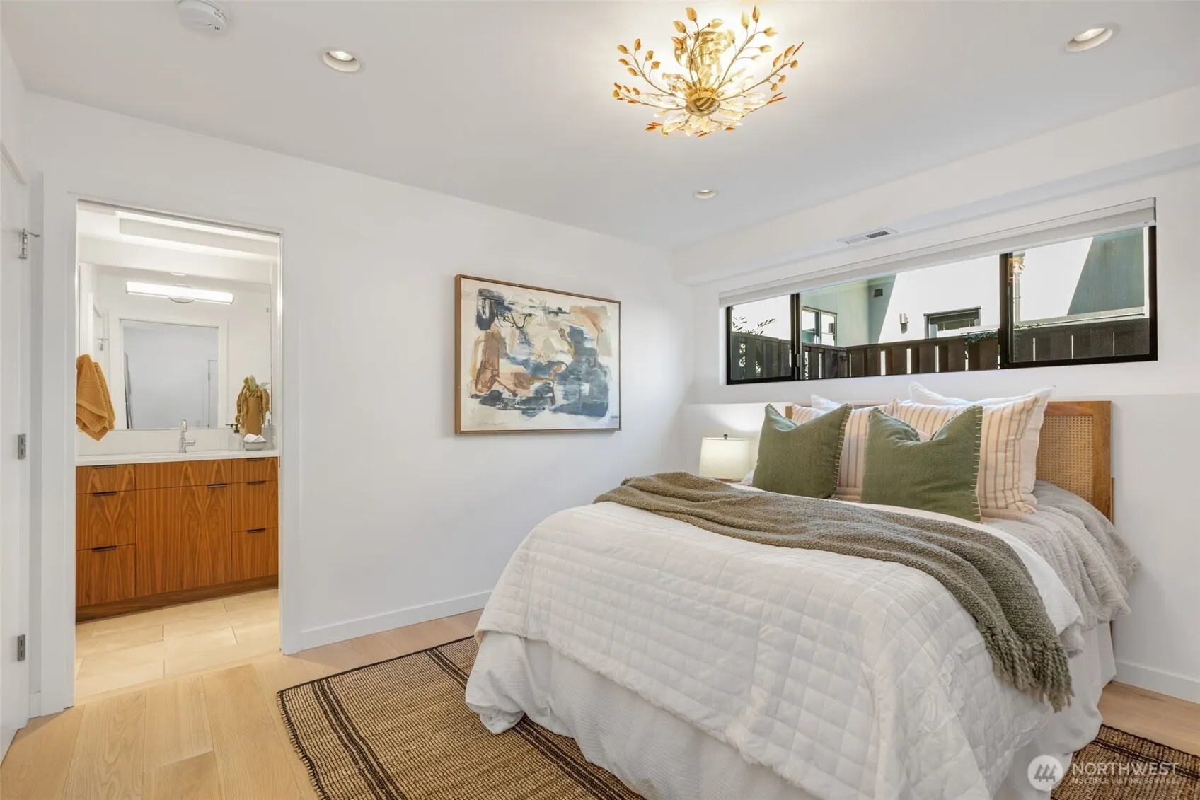 6667 NE Windermere Road , Seattle, WA 98115