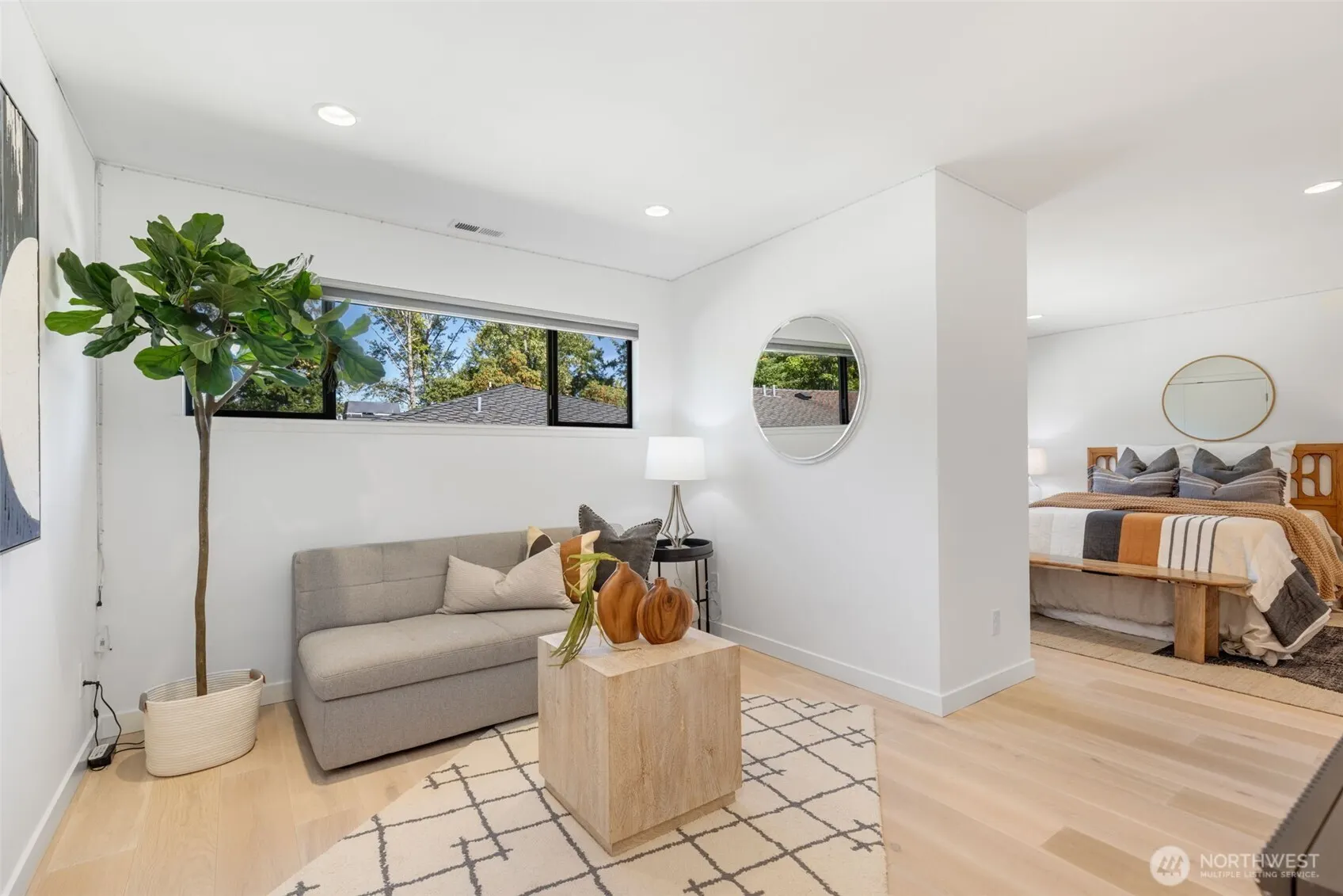 6667 NE Windermere Road , Seattle, WA 98115