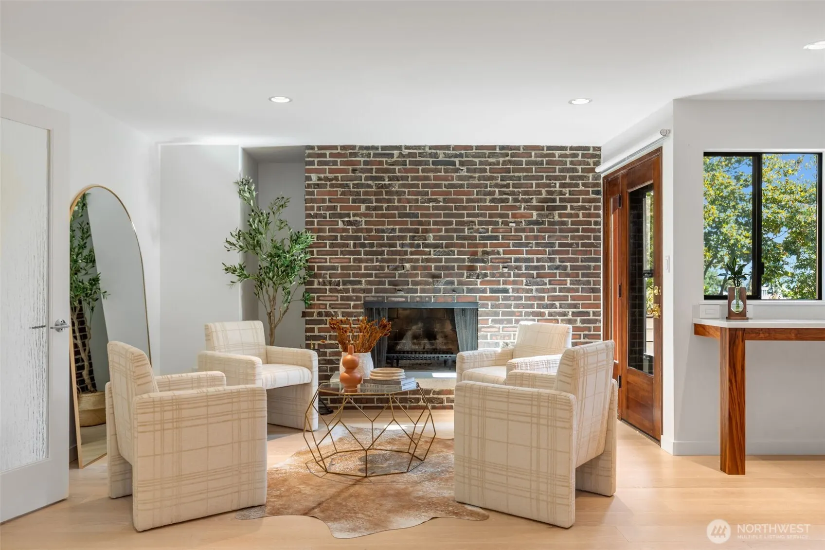 6667 NE Windermere Road , Seattle, WA 98115