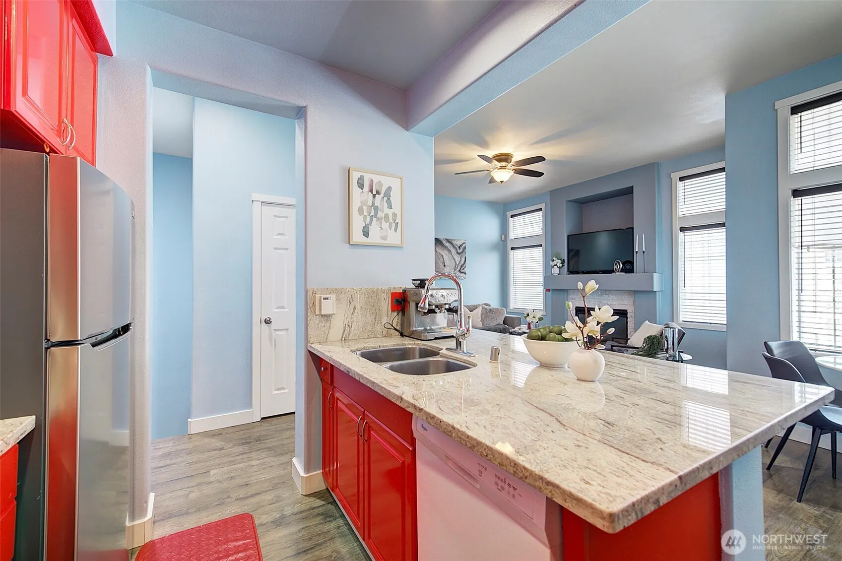4325 NE 5th Court ##103, Renton, WA 98059