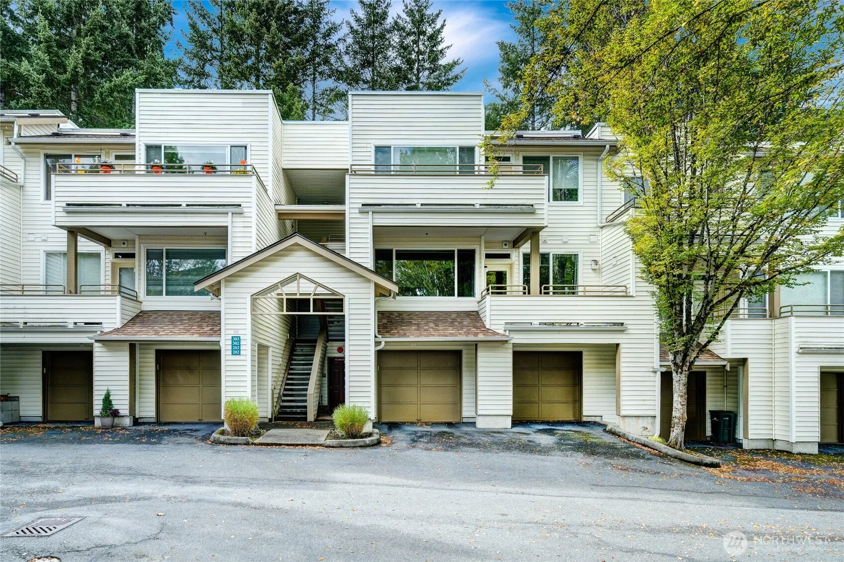 7583 Old Redmond Road #A203, Redmond, WA 98052