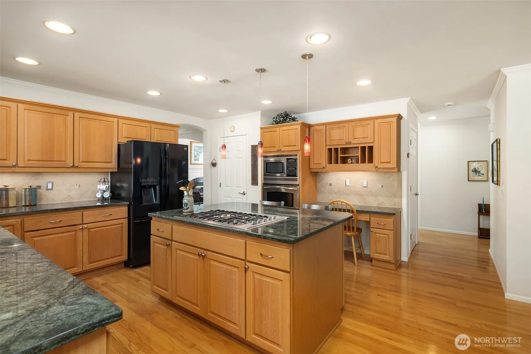 9920 197 Court NE, Redmond, WA 98053