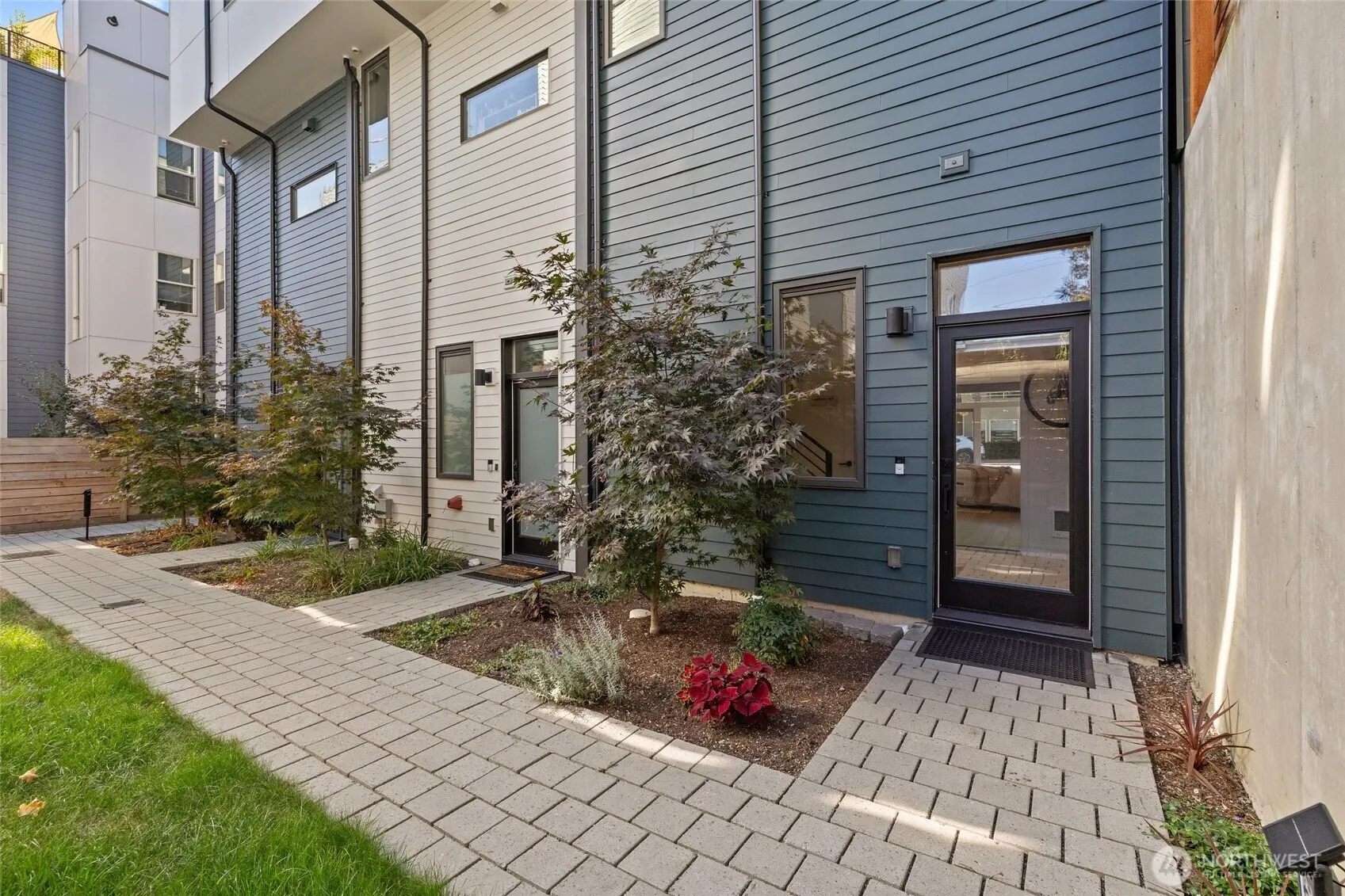 6014 A California Avenue SW, Seattle, WA 98136