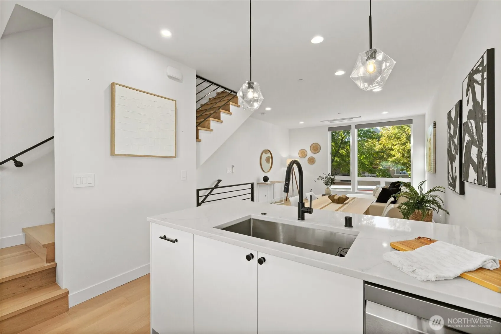 6014 A California Avenue SW, Seattle, WA 98136