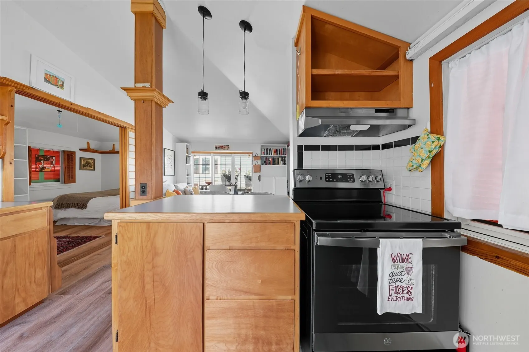 2727 Fairview Avenue E #18, Seattle, WA 98102