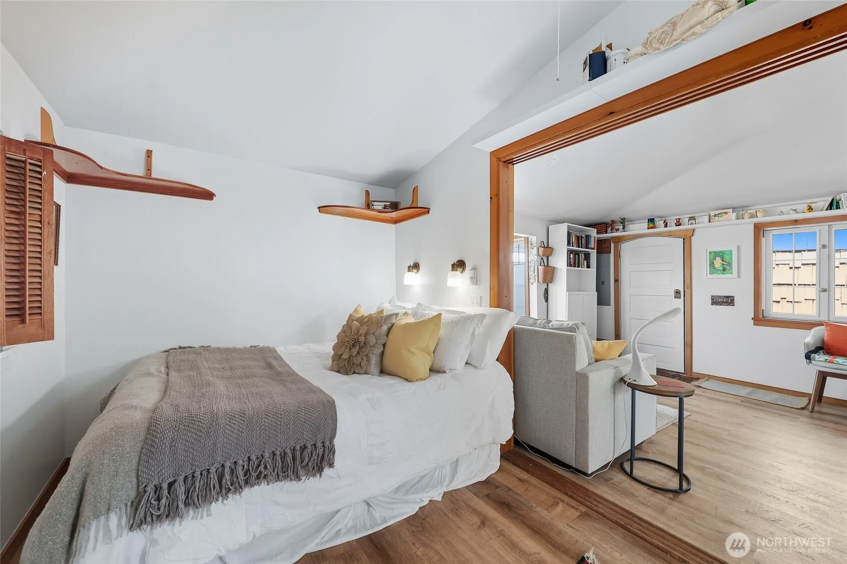 2727 Fairview Avenue E #18, Seattle, WA 98102
