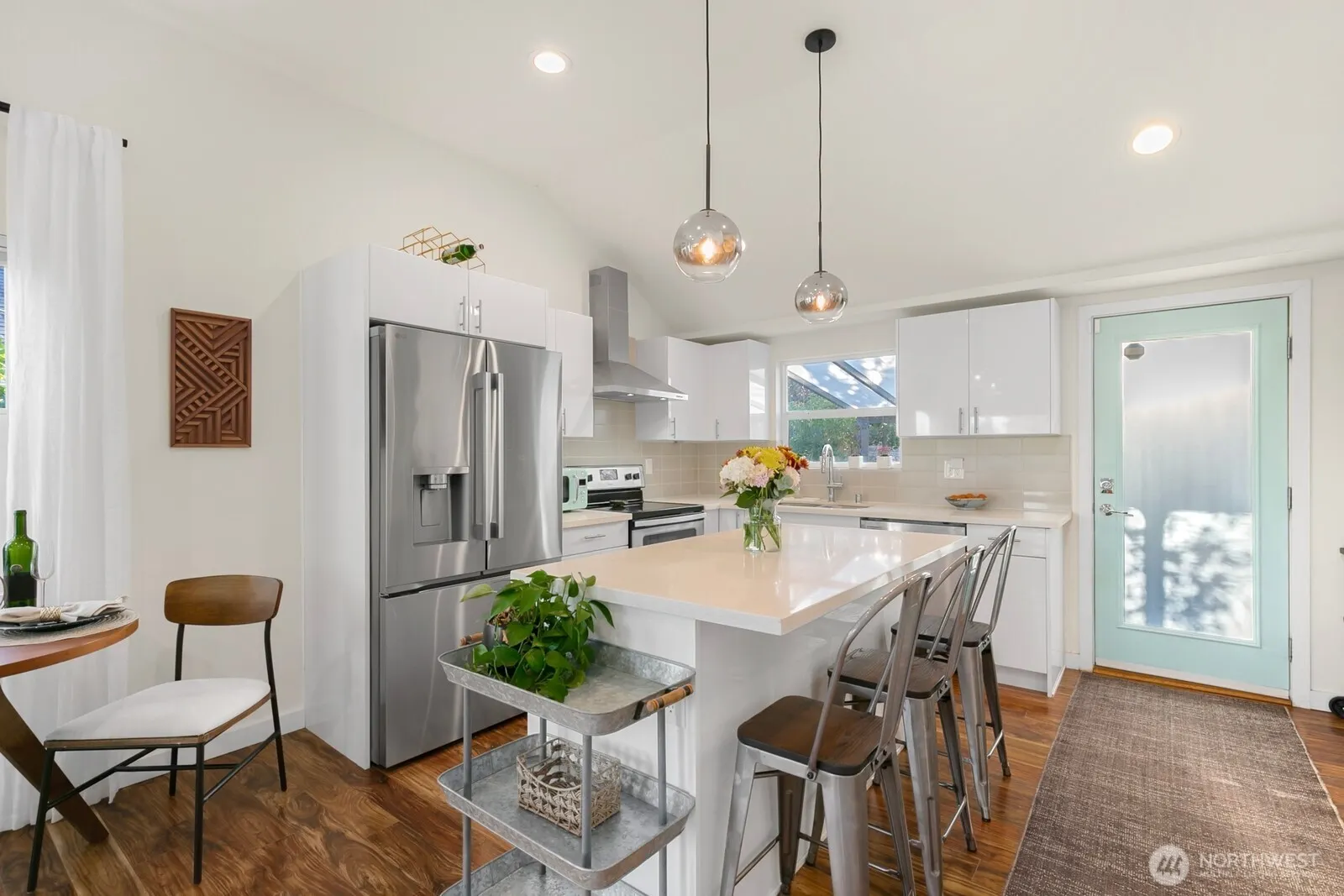 10743 Fremont Avenue N, Seattle, WA 98133
