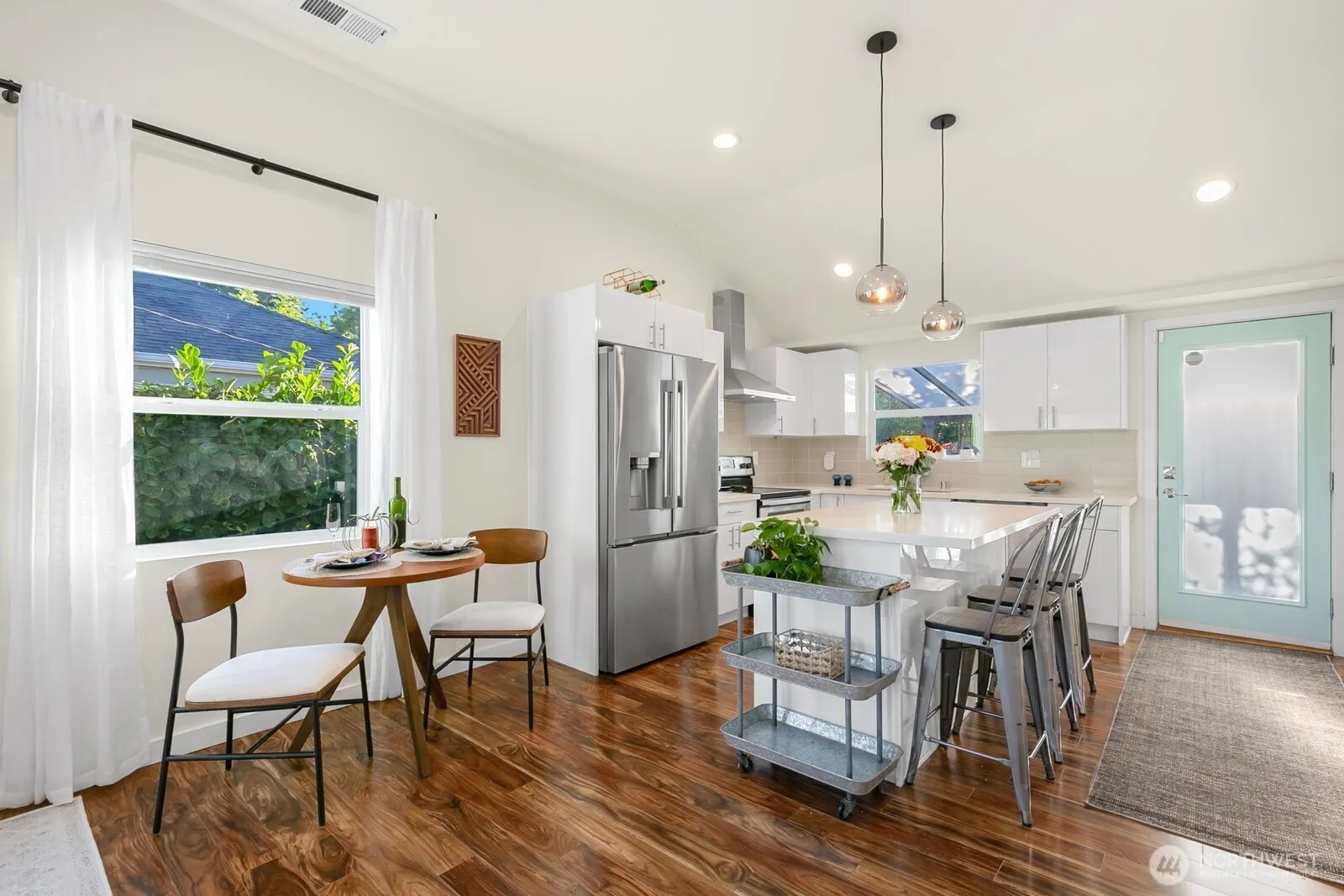 10743 Fremont Avenue N, Seattle, WA 98133