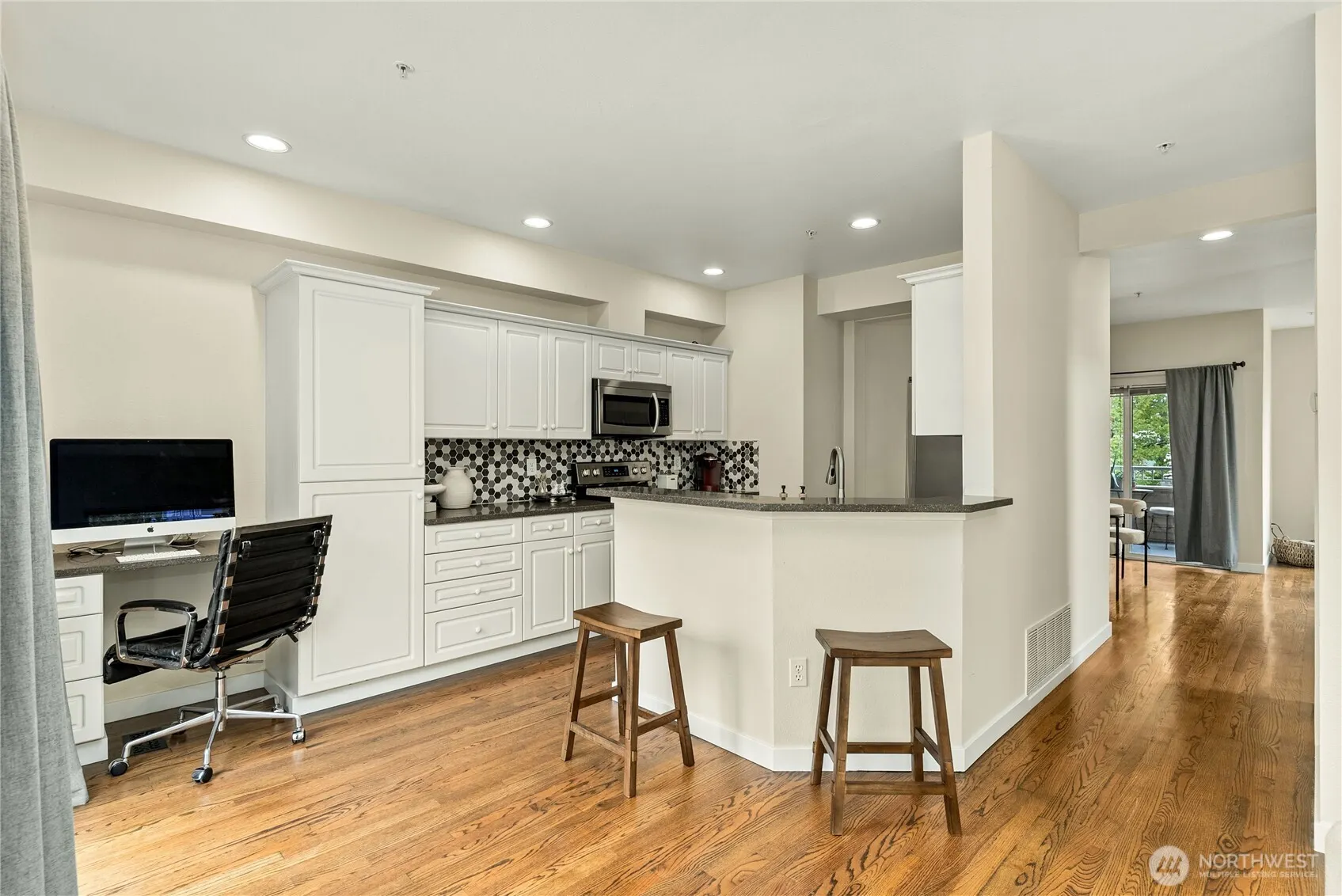 513 S 46th Place , Renton, WA 98055