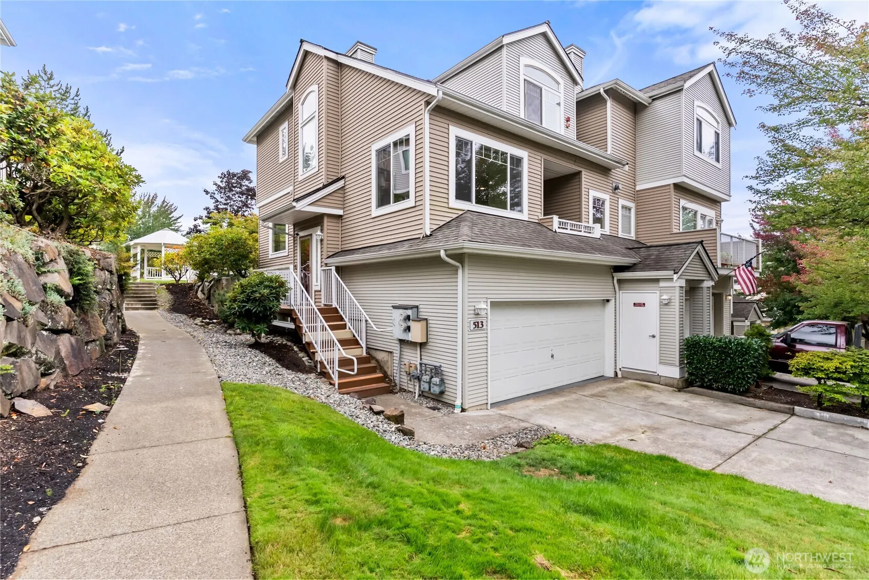 513 S 46th Place , Renton, WA 98055