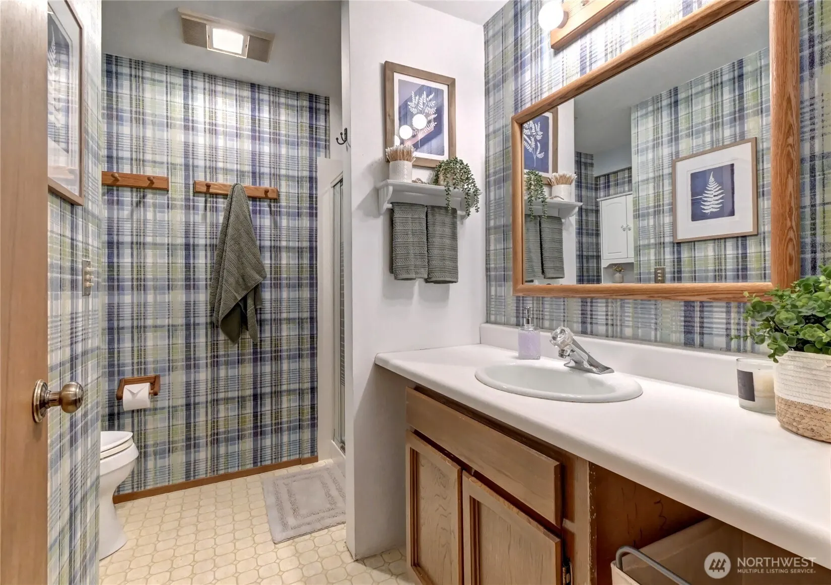 3707 Shelby Road , Lynnwood, WA 98087