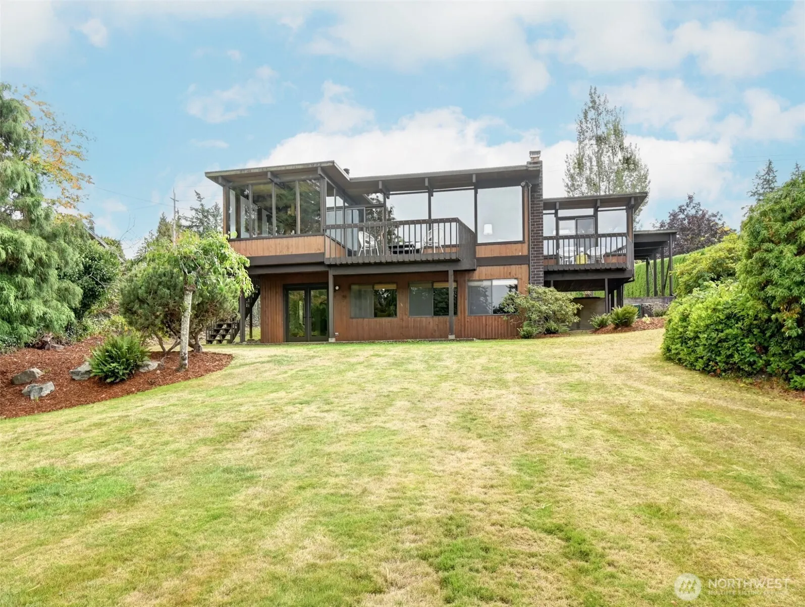3707 Shelby Road , Lynnwood, WA 98087