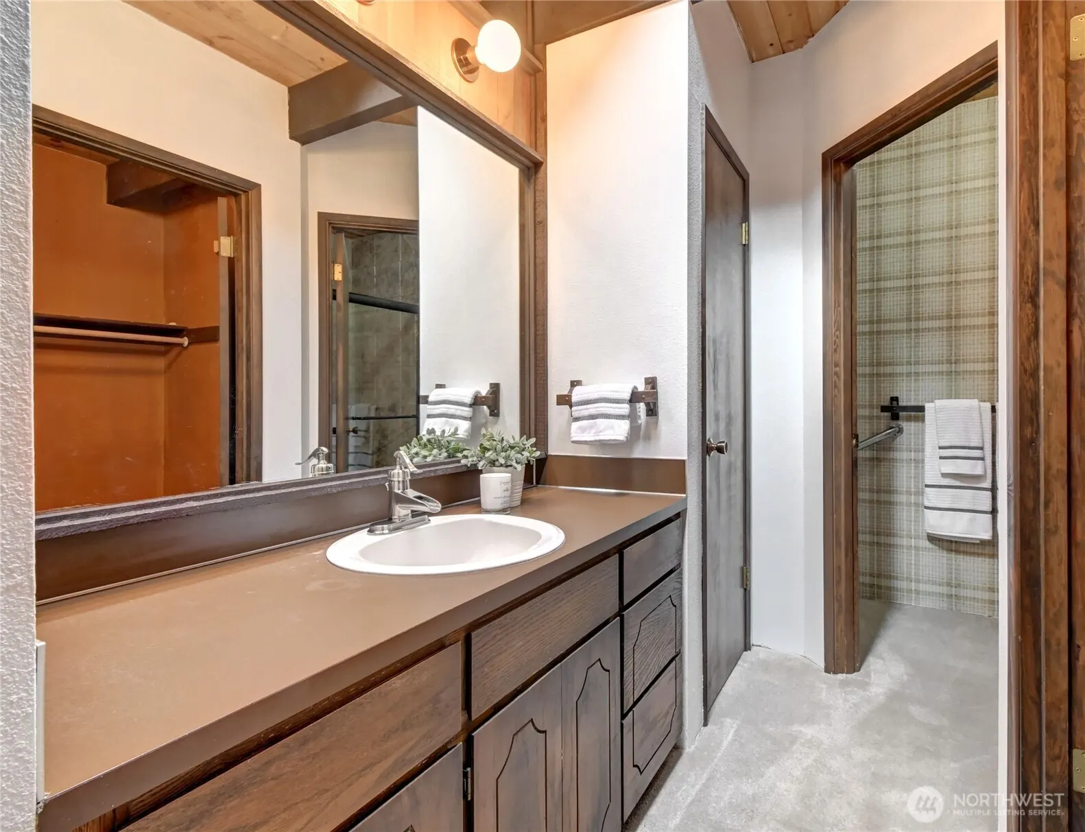 3707 Shelby Road , Lynnwood, WA 98087