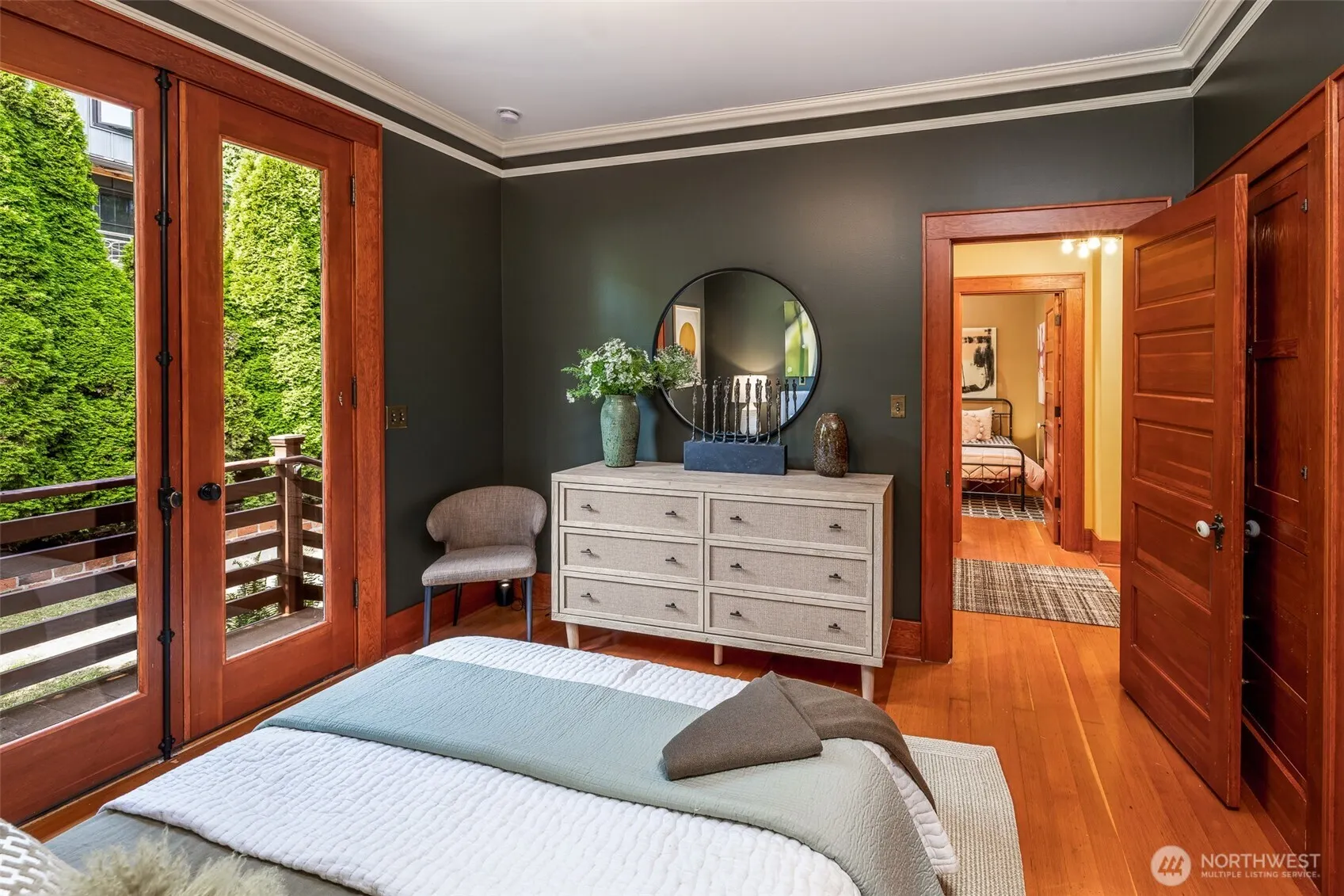 611 20th Avenue E, Seattle, WA 98112